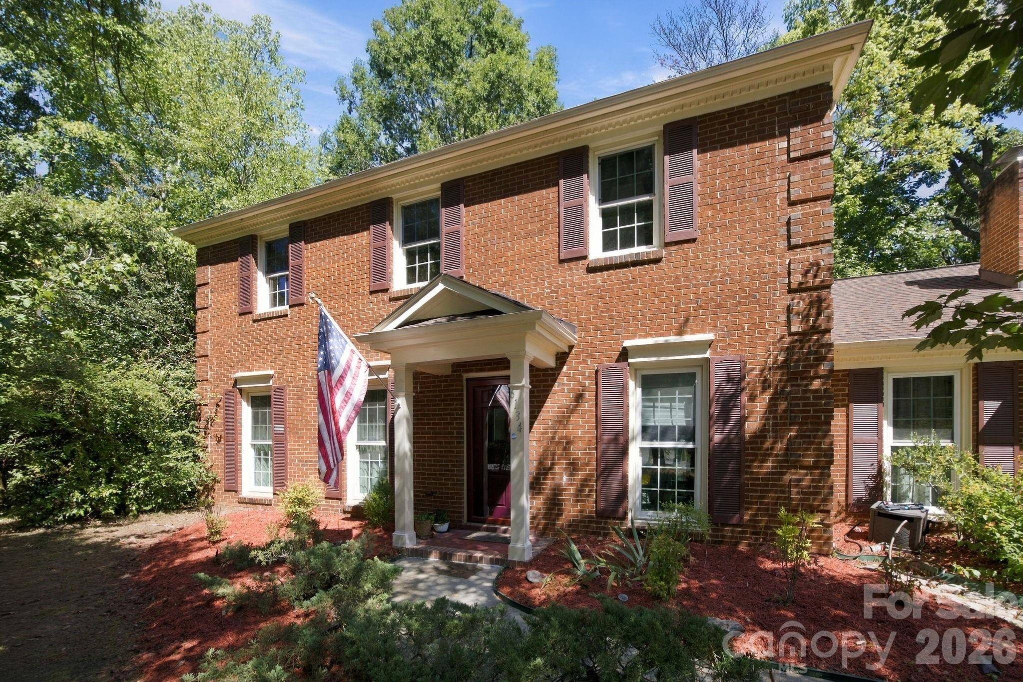 6134 Hickory Forest DR, Charlotte, NC 28277