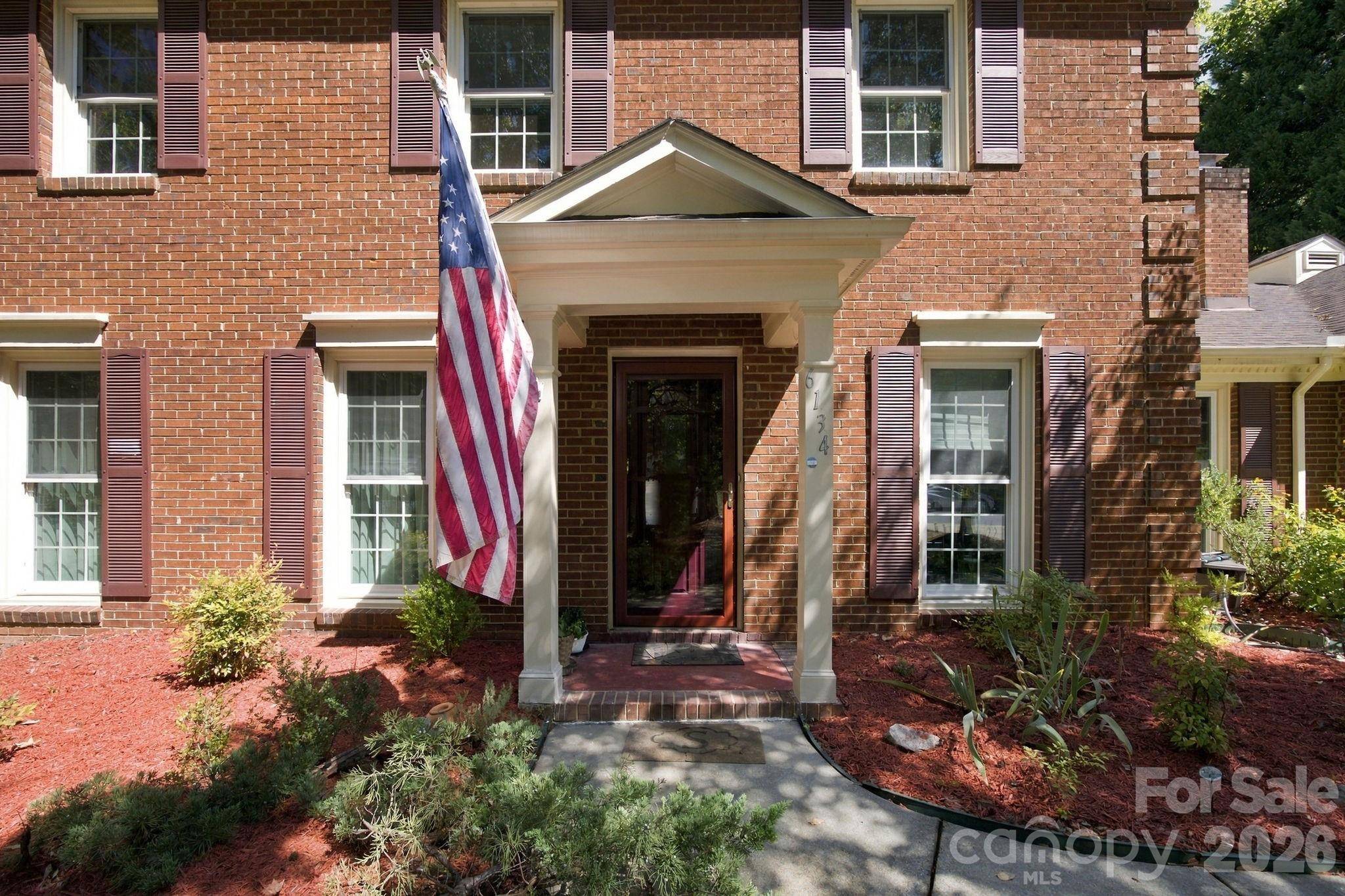 6134 Hickory Forest DR, Charlotte, NC 28277