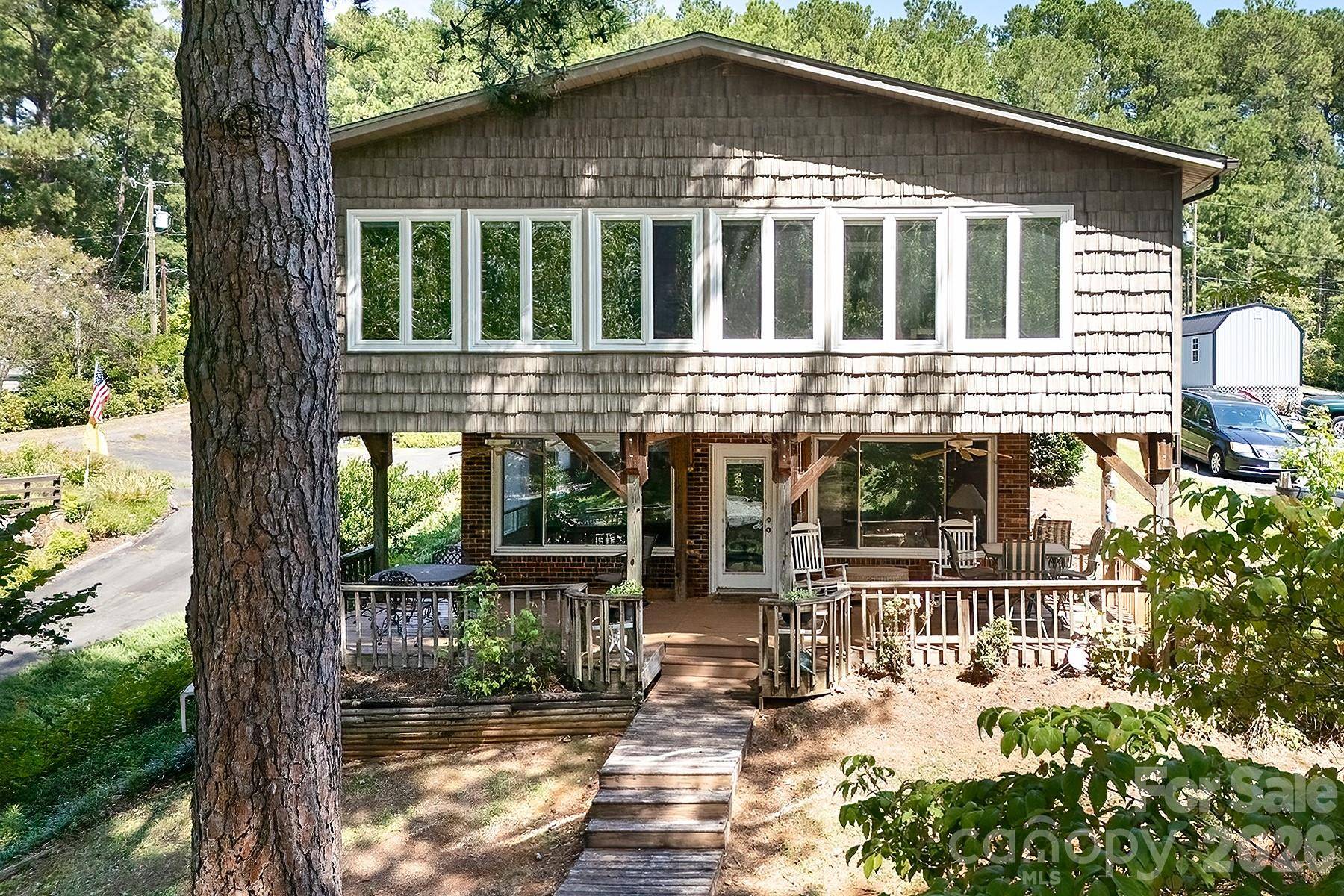 334 Fairway Shores RD, Mount Gilead, NC 27306