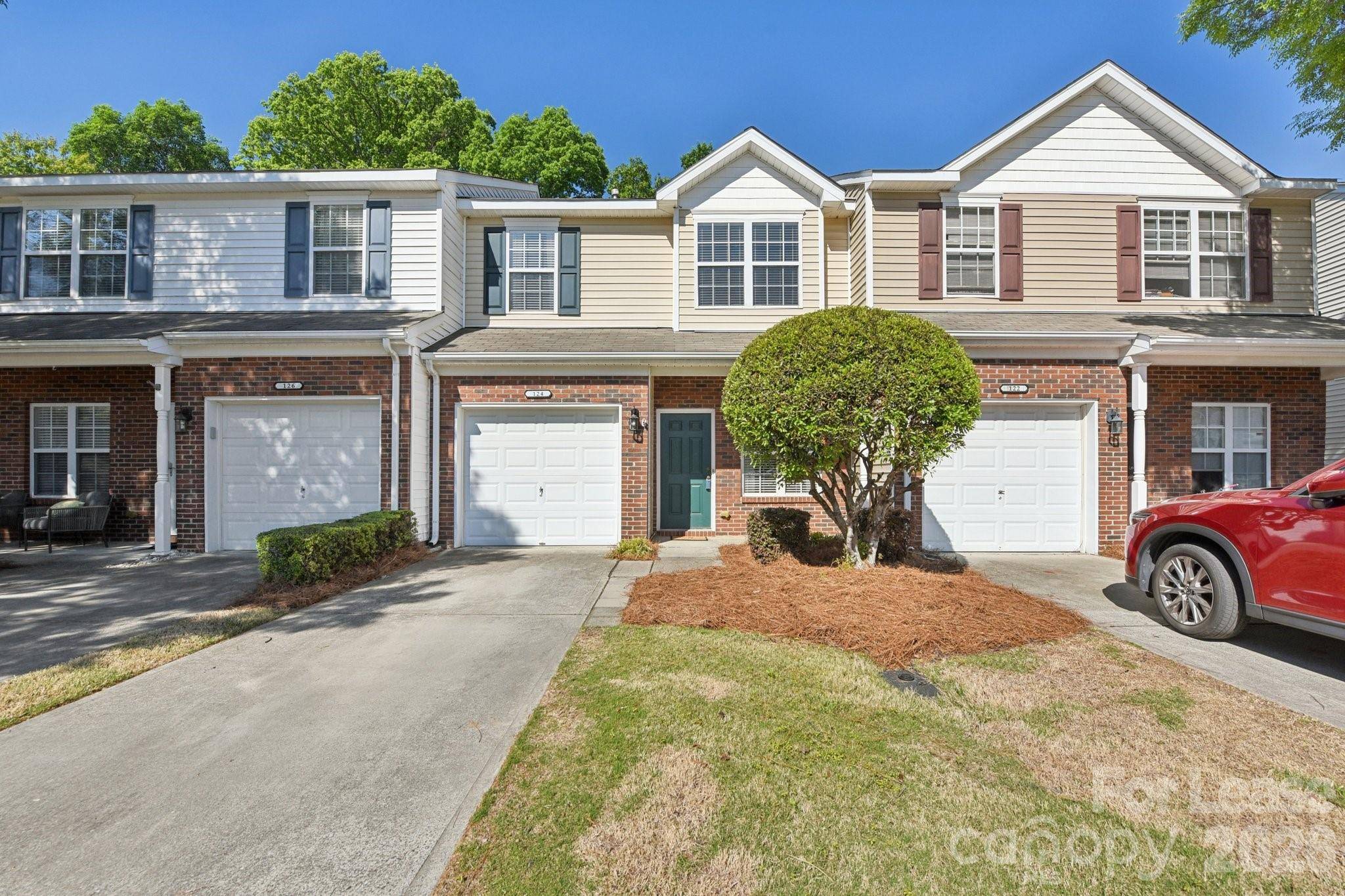 124 Clydesdale CT, Matthews, NC 28104