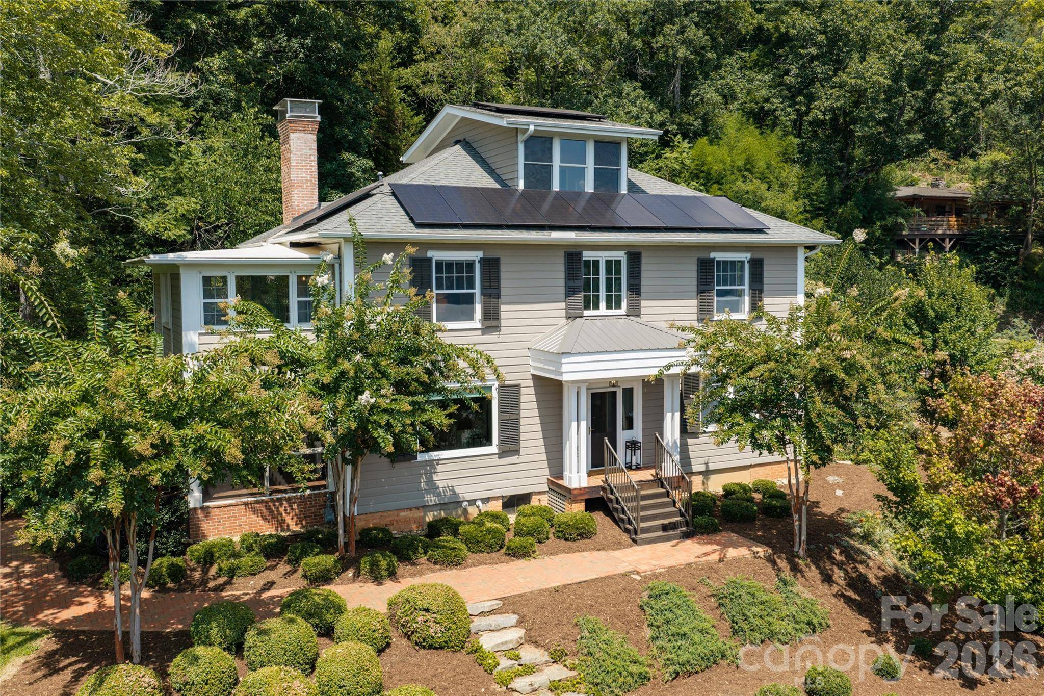 35 Elias PL, Asheville, NC 28804