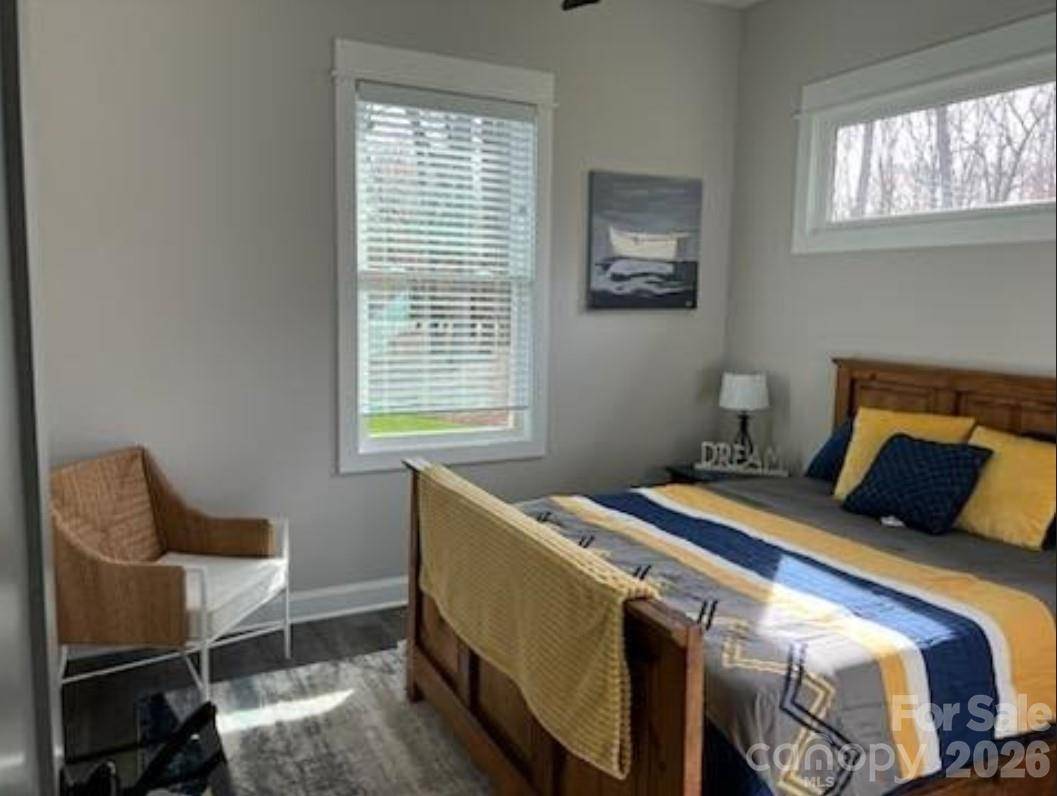 8320 Drena DR, Sherrills Ford, NC 28673