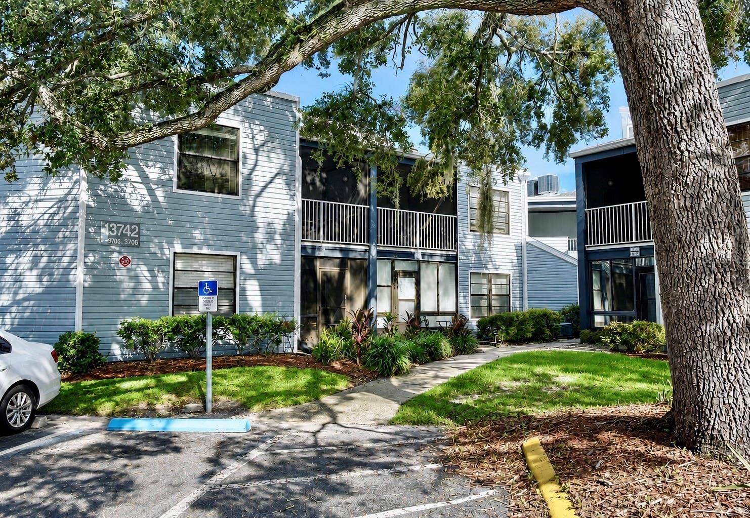 3712 SOUTHPOINTE DR #U6, Orlando, FL 32822