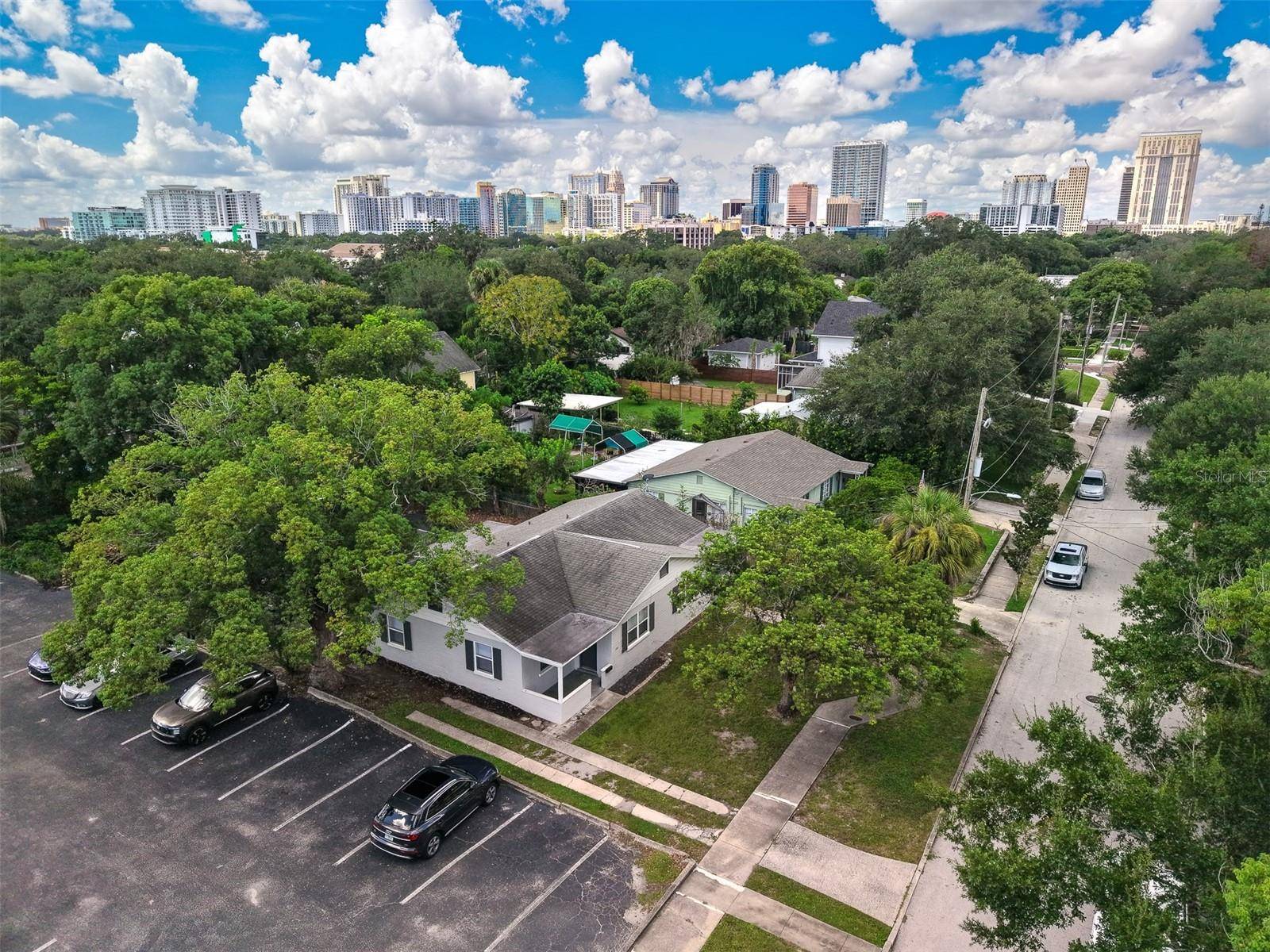 1104 E HARWOOD ST, Orlando, FL 32803
