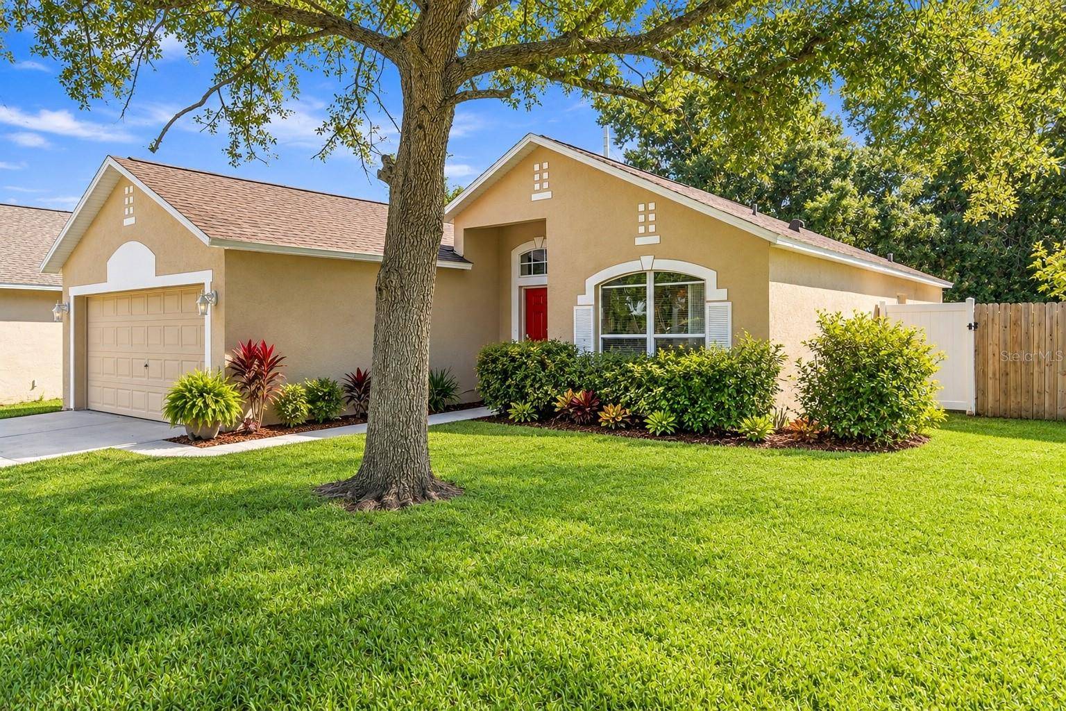 13004 WATERBOURNE DR, Gibsonton, FL 33534