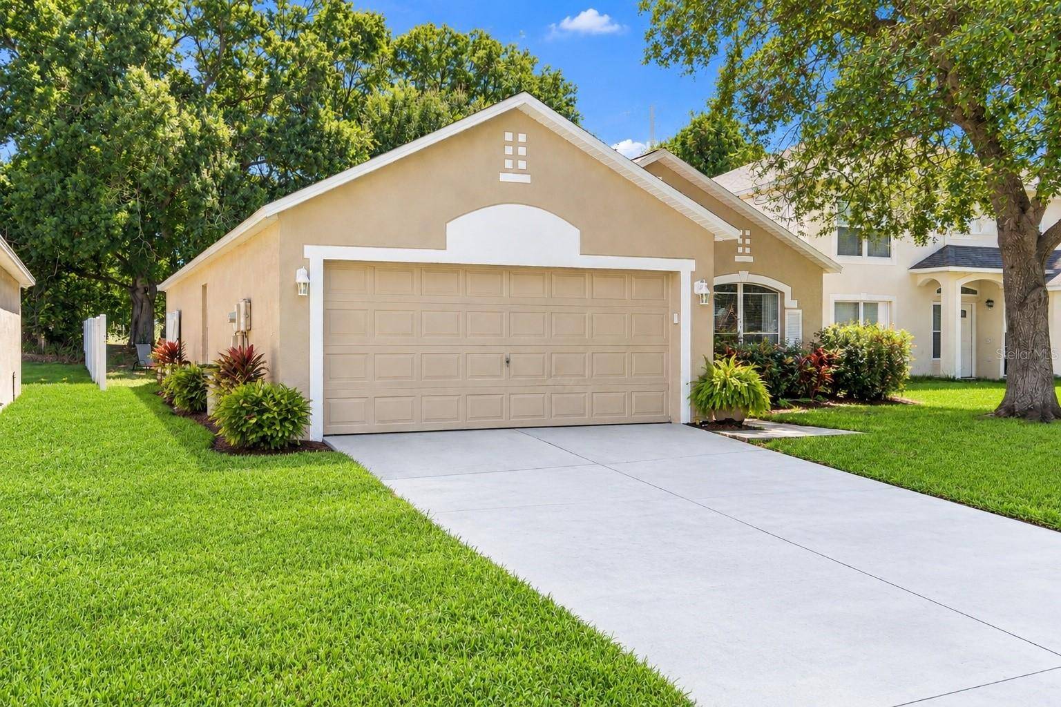 13004 WATERBOURNE DR, Gibsonton, FL 33534