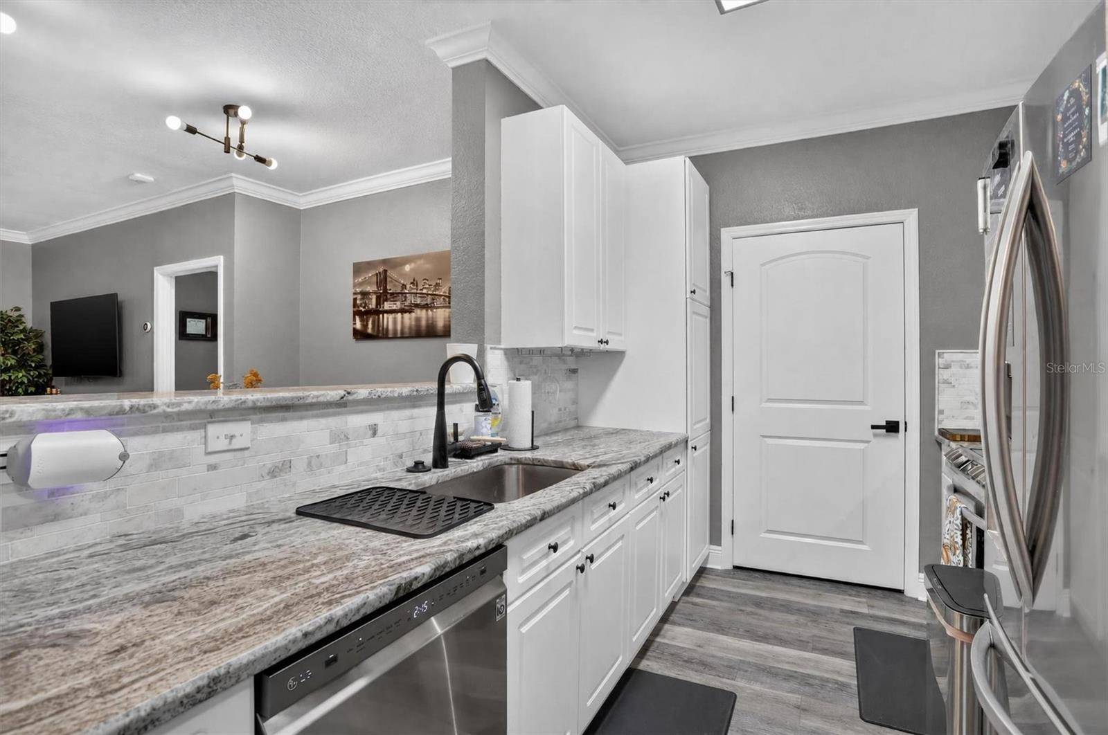 4221 W SPRUCE ST #2215, Tampa, FL 33607