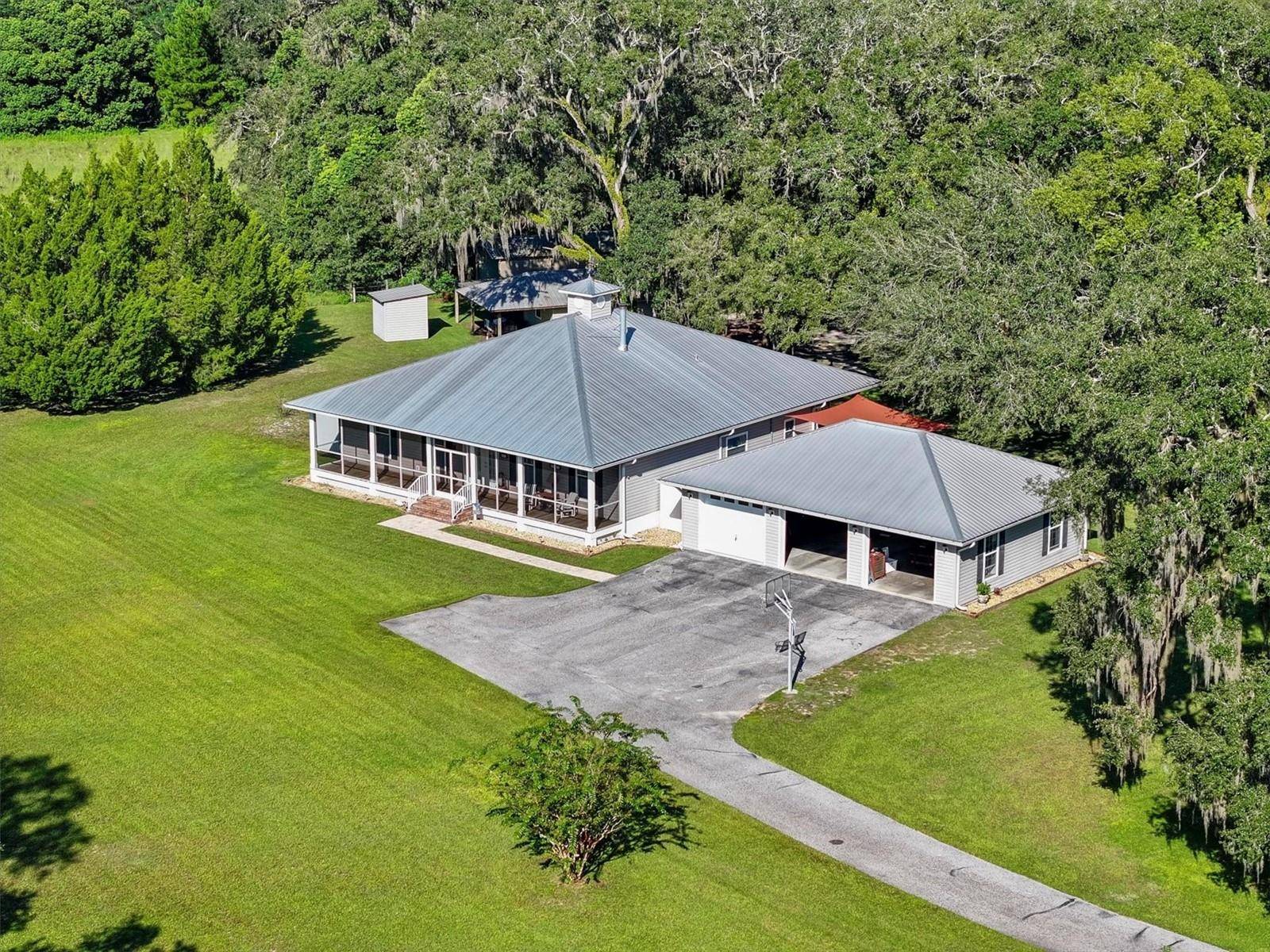 7041 QUARTERHORSE LN, Brooksville, FL 34604