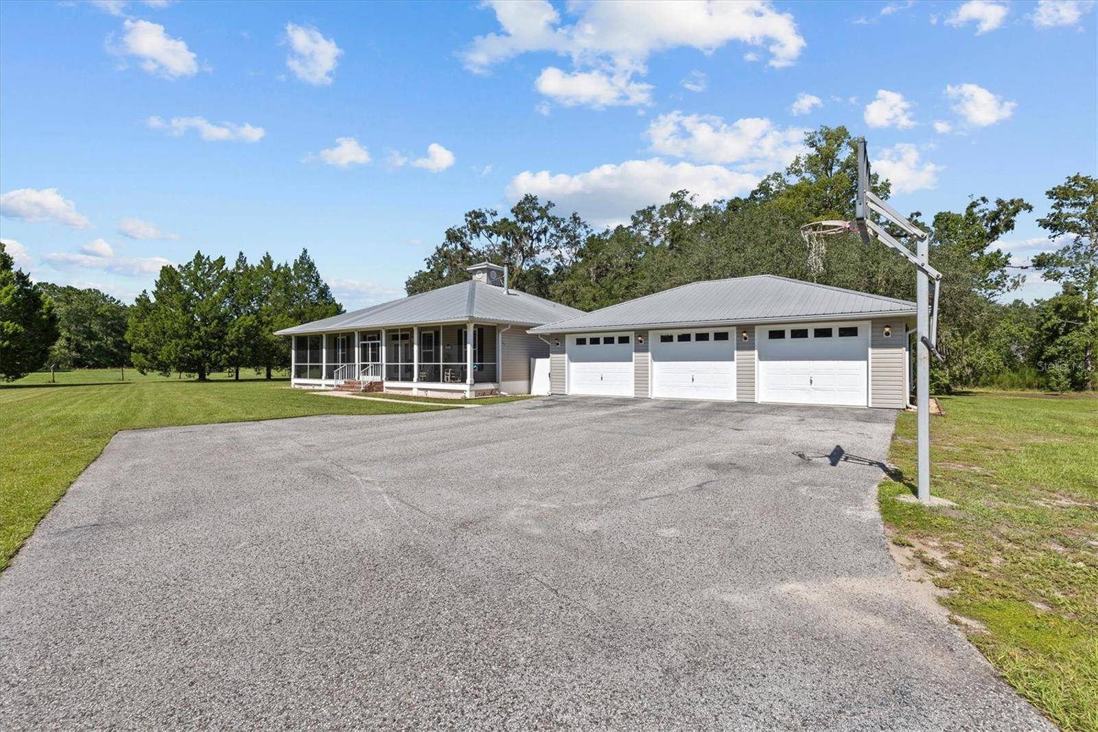 7041 QUARTERHORSE LN, Brooksville, FL 34604