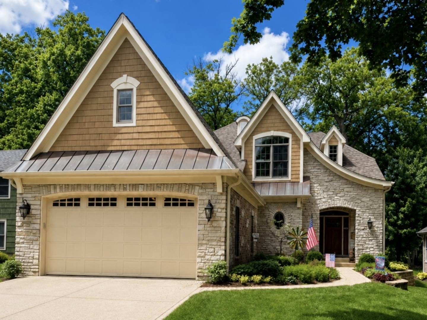 5536 Middaugh AVE, Downers Grove, IL 60516