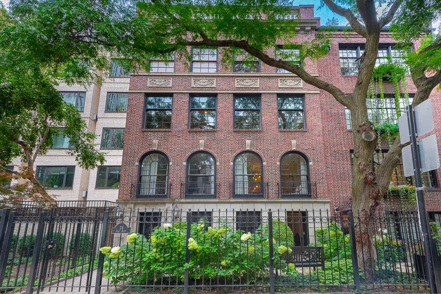 24 E Scott ST #2, Chicago, IL 60610