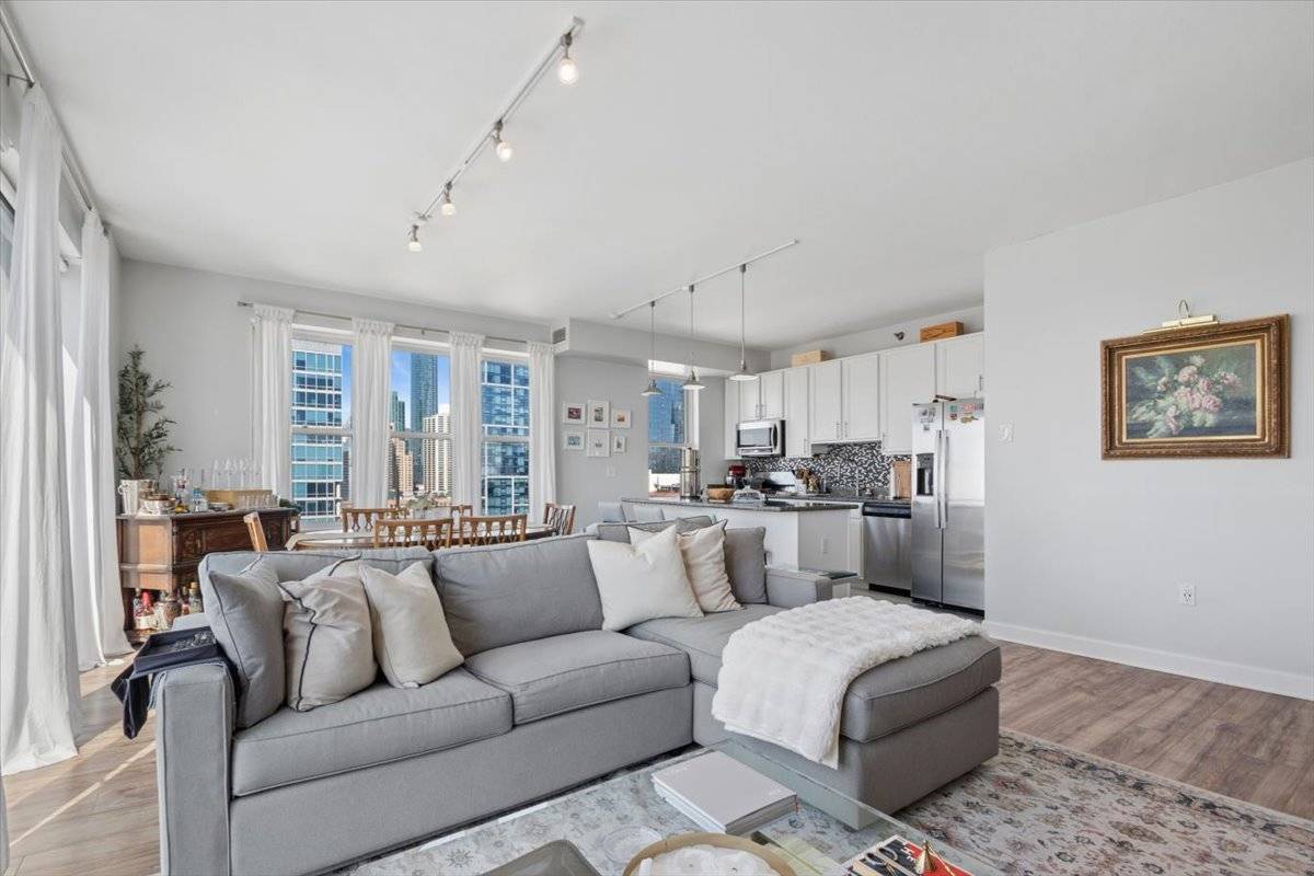 5 E 14TH PL #1705, Chicago, IL 60605