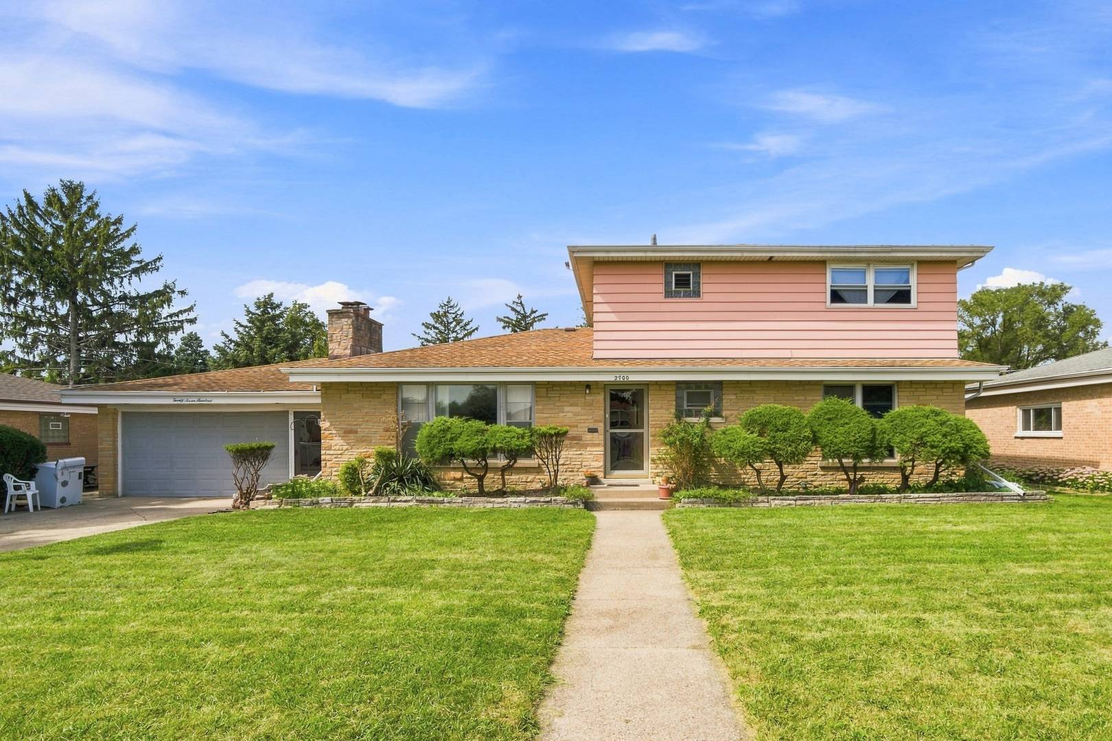 2700 Sarah ST, Franklin Park, IL 60131