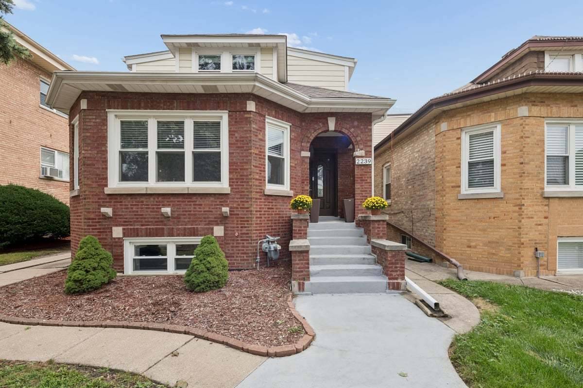 2239 N 76th AVE, Elmwood Park, IL 60707