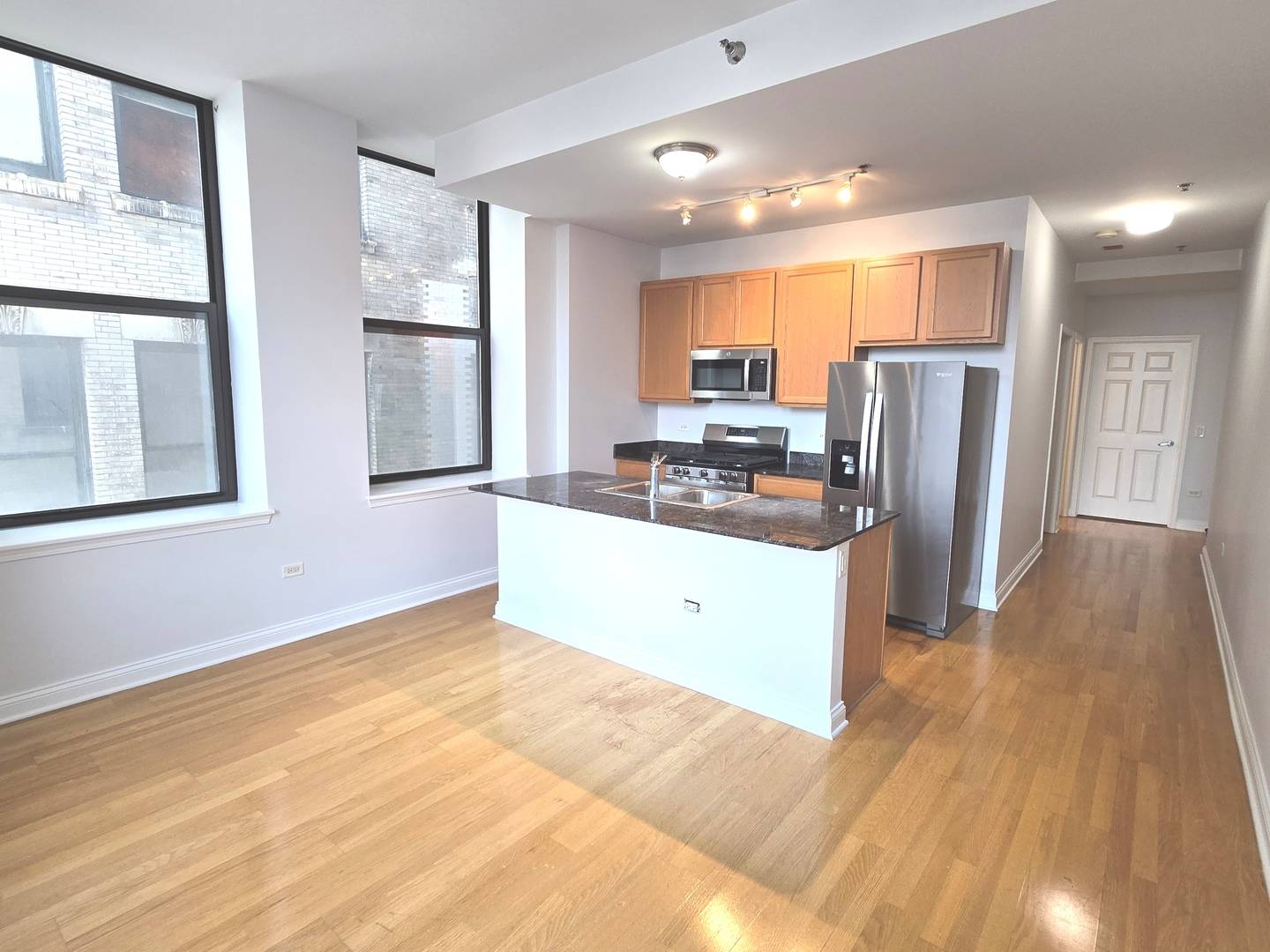8 W Monroe ST #1800, Chicago, IL 60603