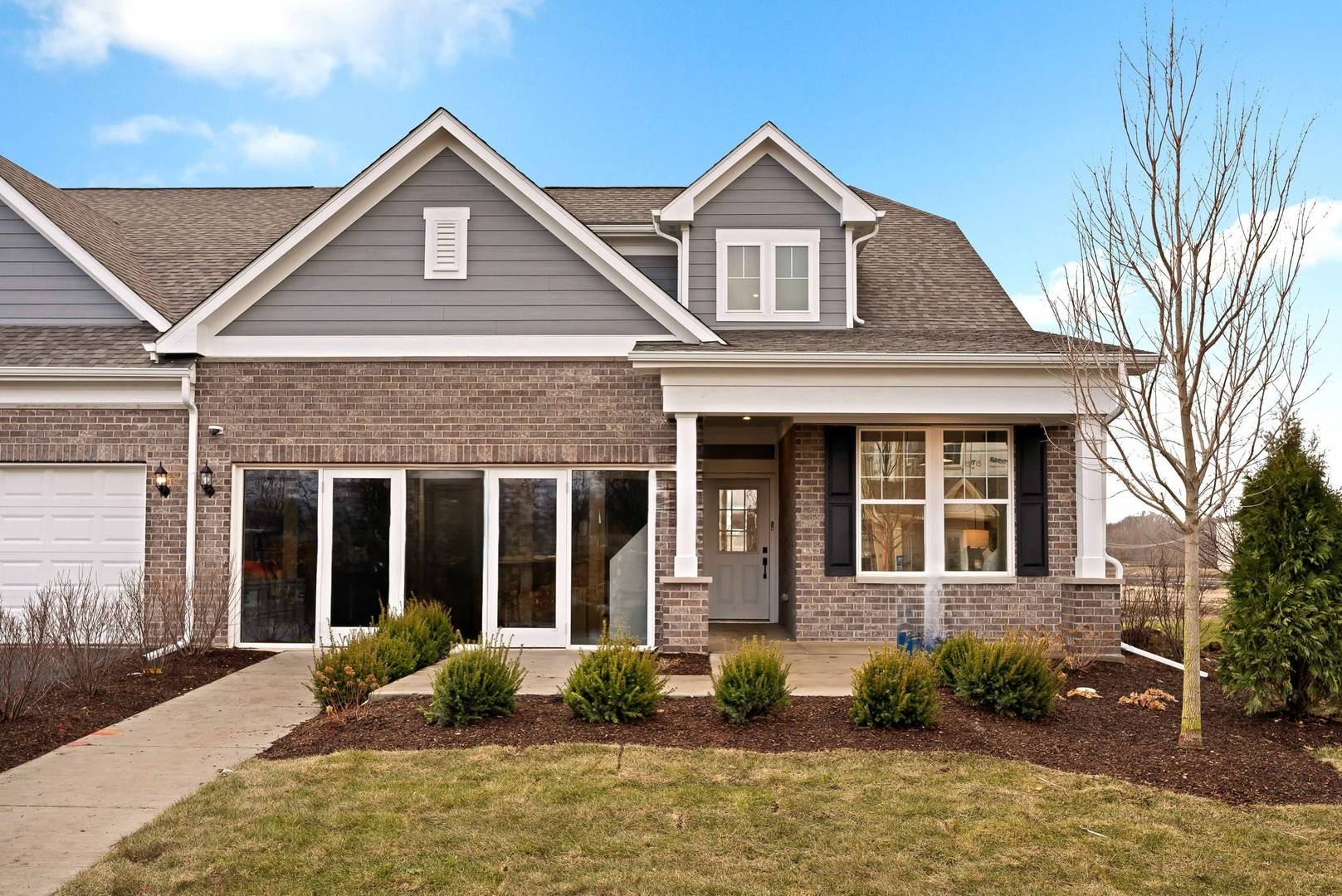 3593 Kennedy LN #15001, Woodridge, IL 60517