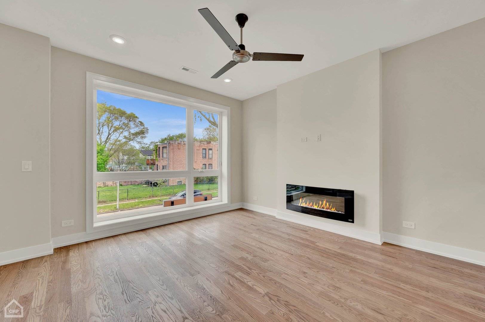 4611 S Saint Lawrence AVE #2, Chicago, IL 60653