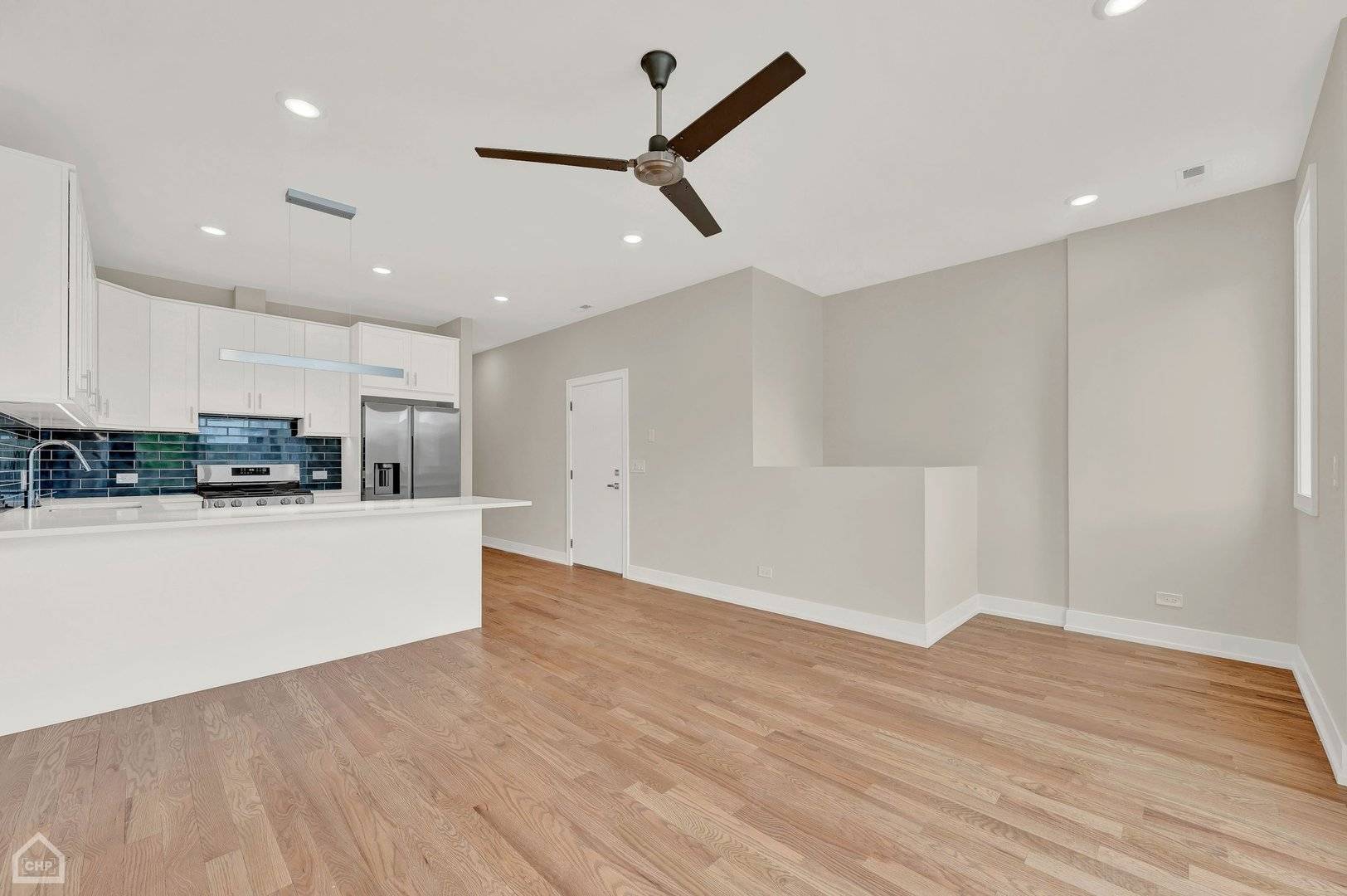 4611 S Saint Lawrence AVE #2, Chicago, IL 60653