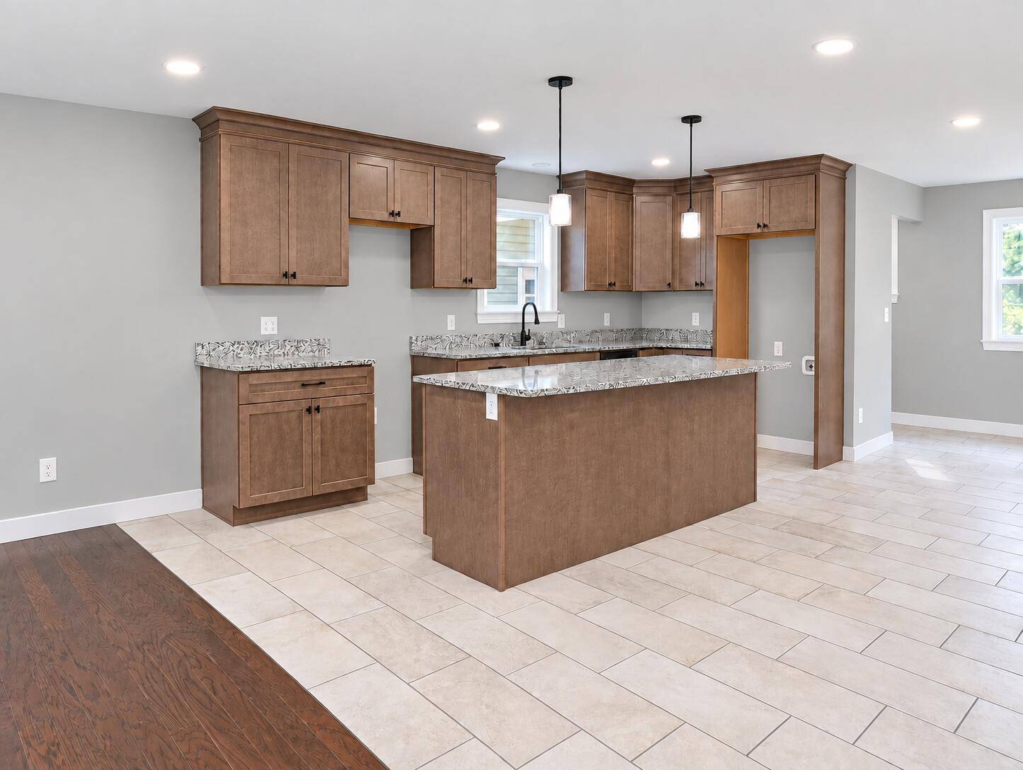 615 Yellowstone RD, Valparaiso, IN 46385