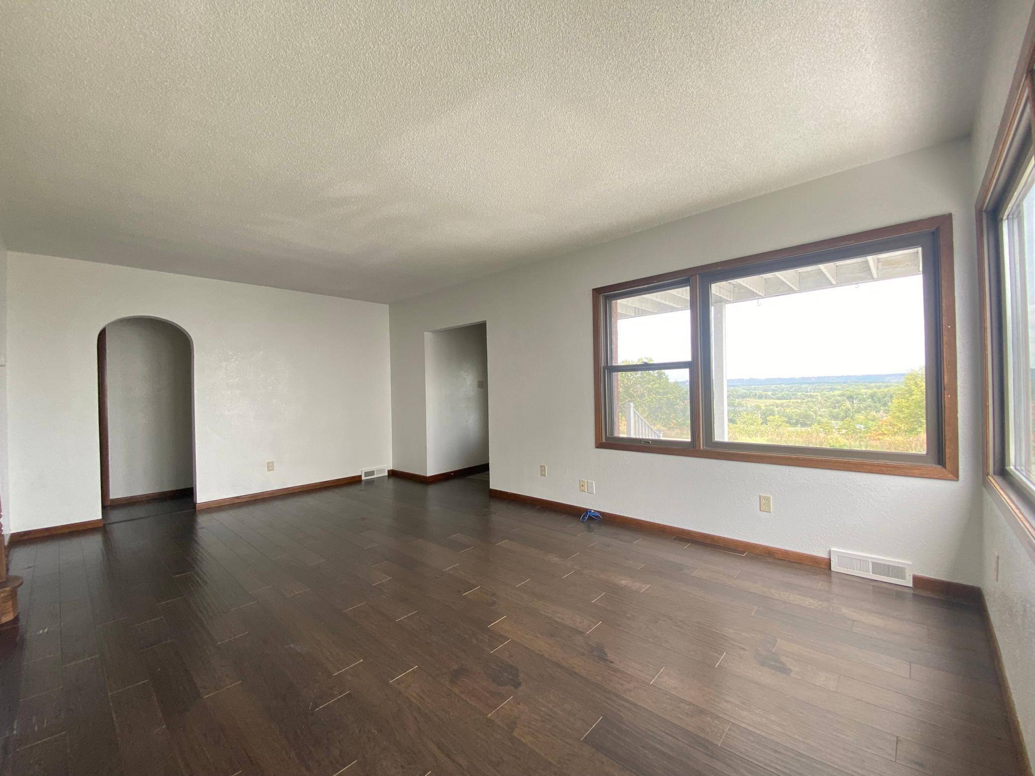 1821 Grandview AVE, Red Wing, MN 55066