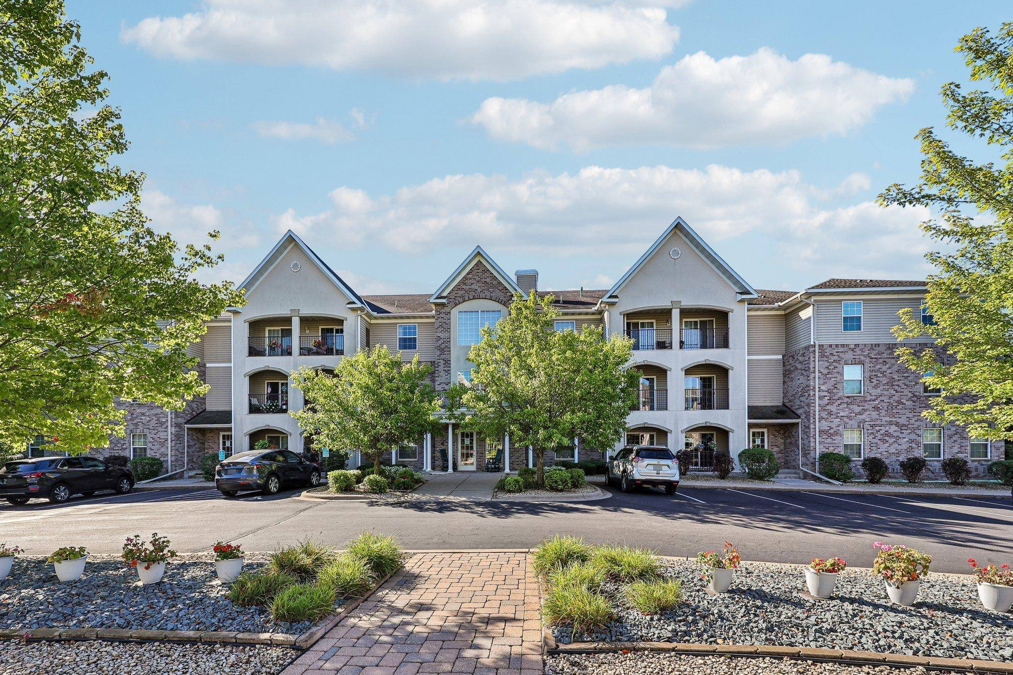15550 Linnet ST NW #1-210, Andover, MN 55304