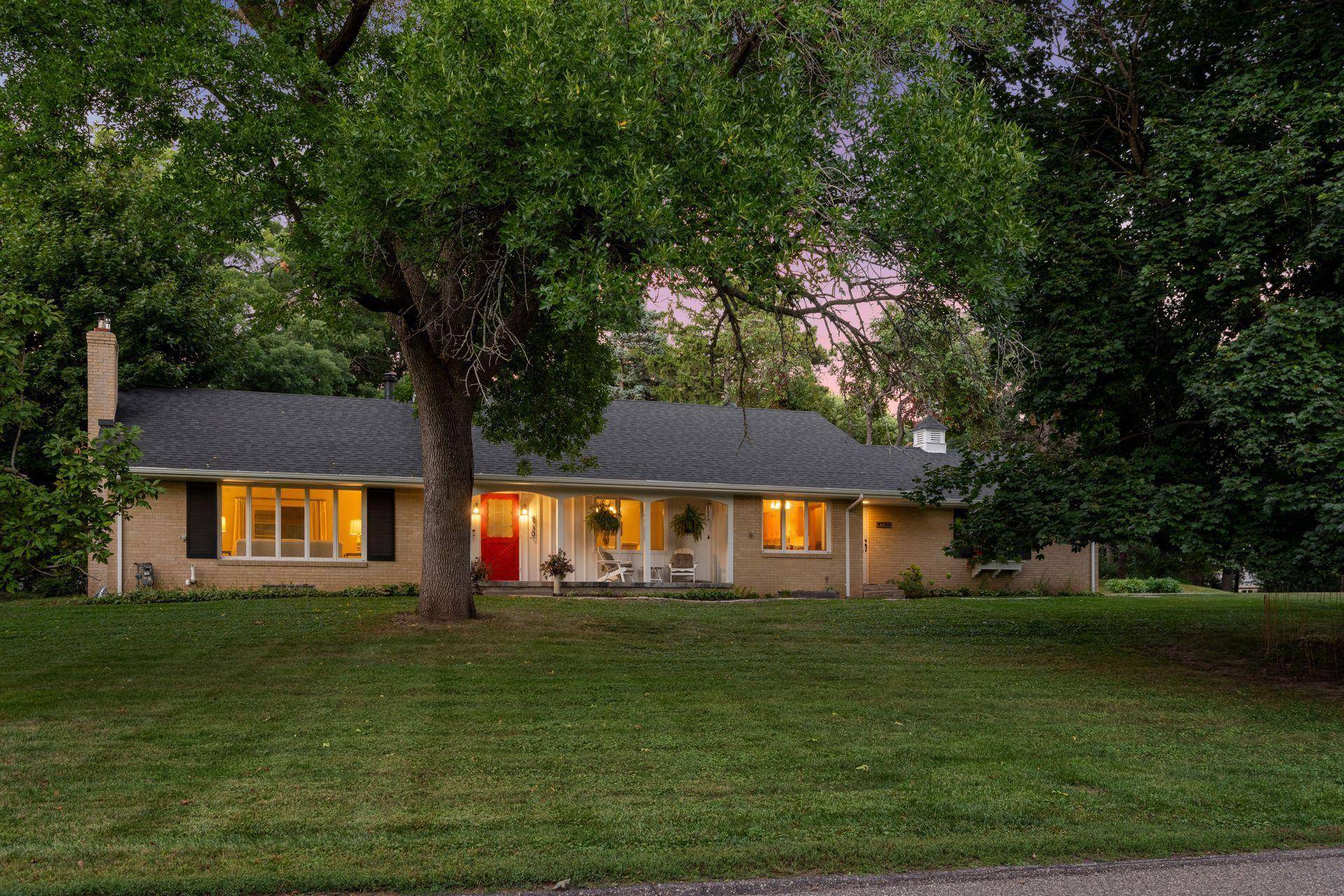 4730 Fairhills RD E, Minnetonka, MN 55345