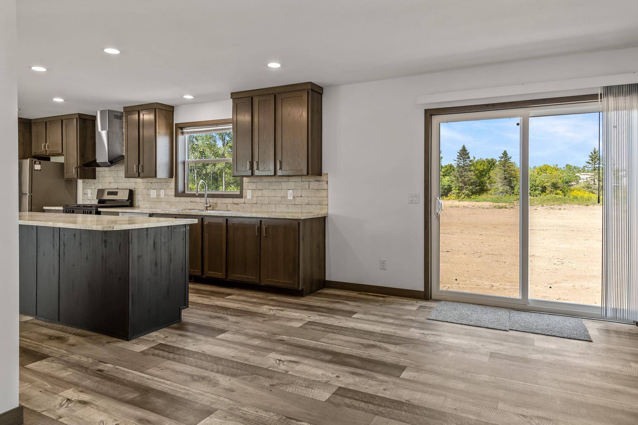 112 Eagle DR, Sandstone, MN 55072