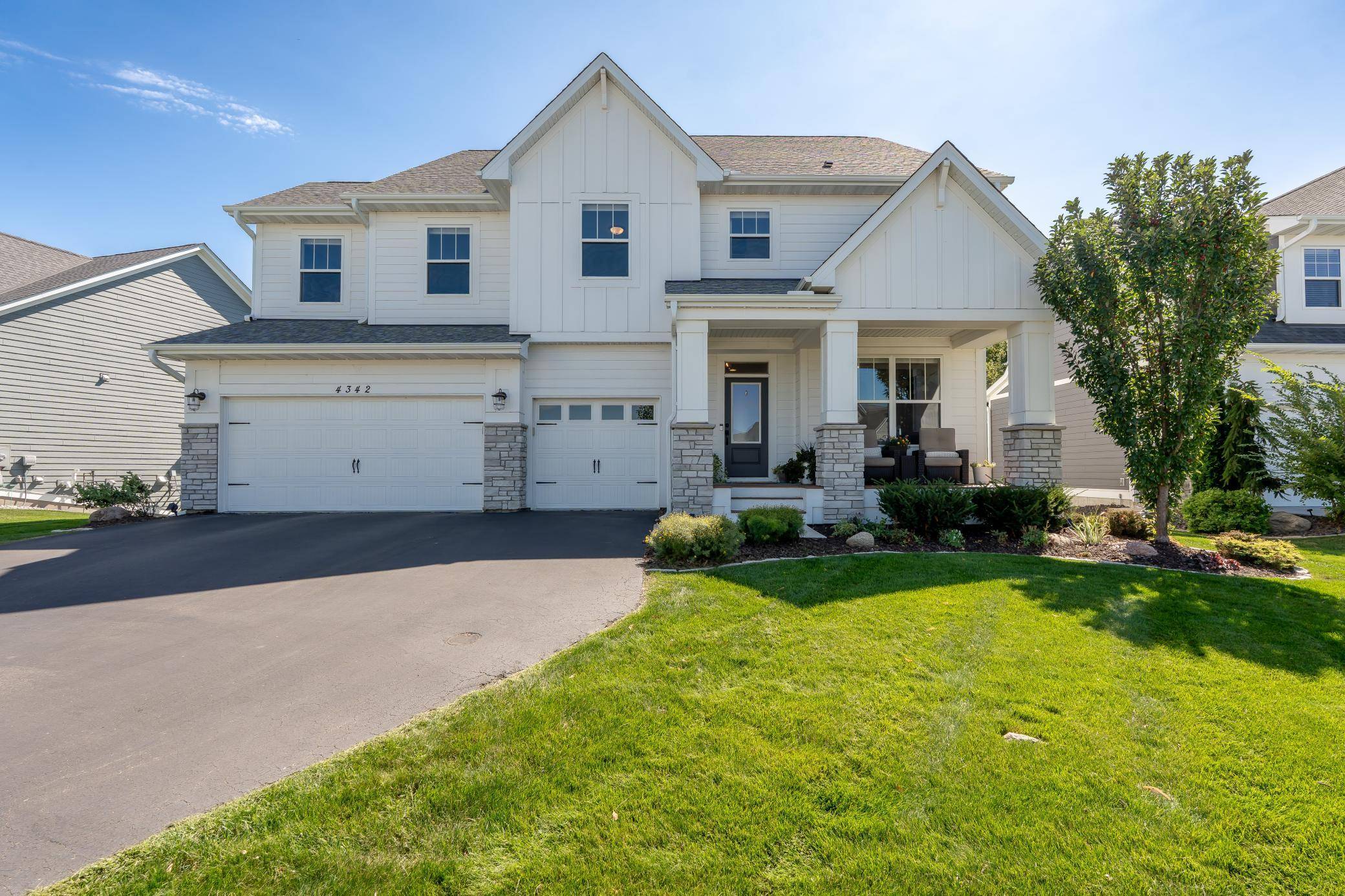 4342 Millstone DR, Chaska, MN 55318
