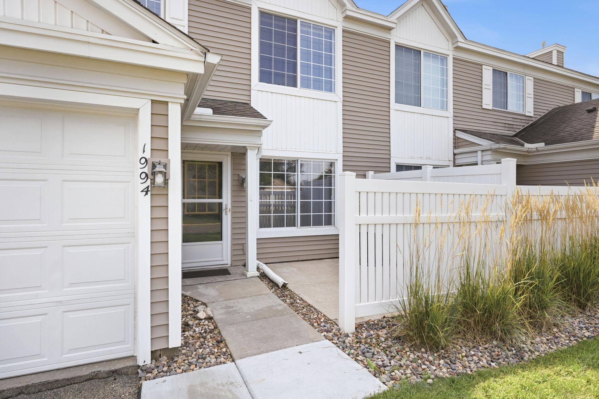 1994 Jan Echo TRL, Eagan, MN 55122