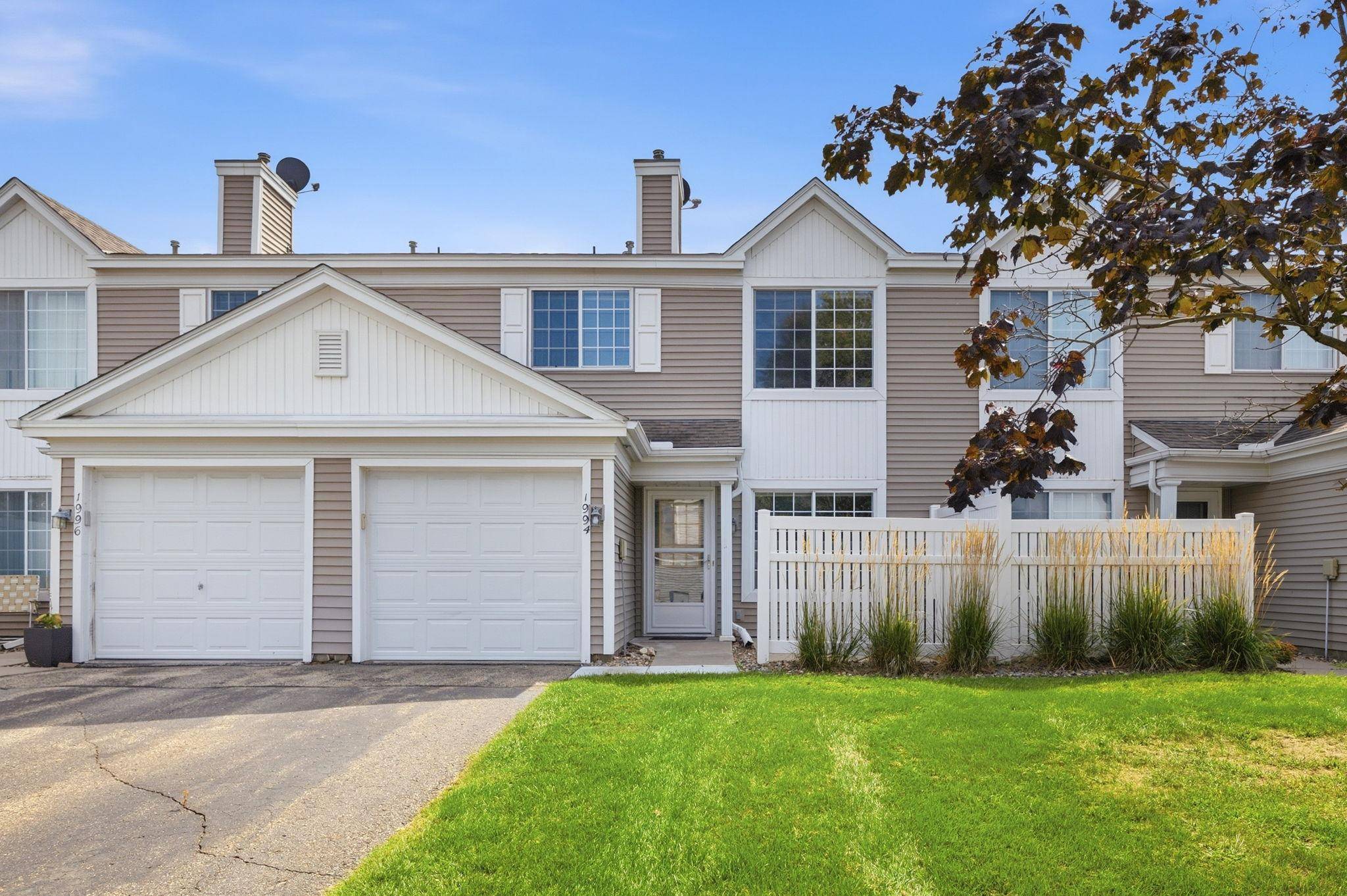 1994 Jan Echo TRL, Eagan, MN 55122
