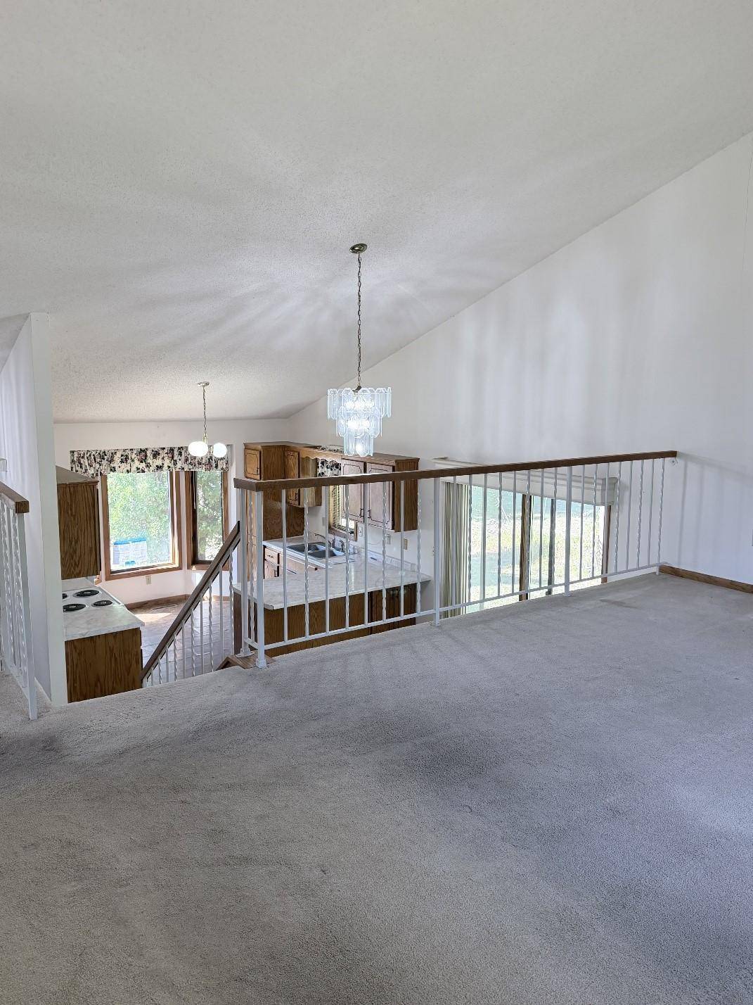 1515 Bender RD, Chaska, MN 55318
