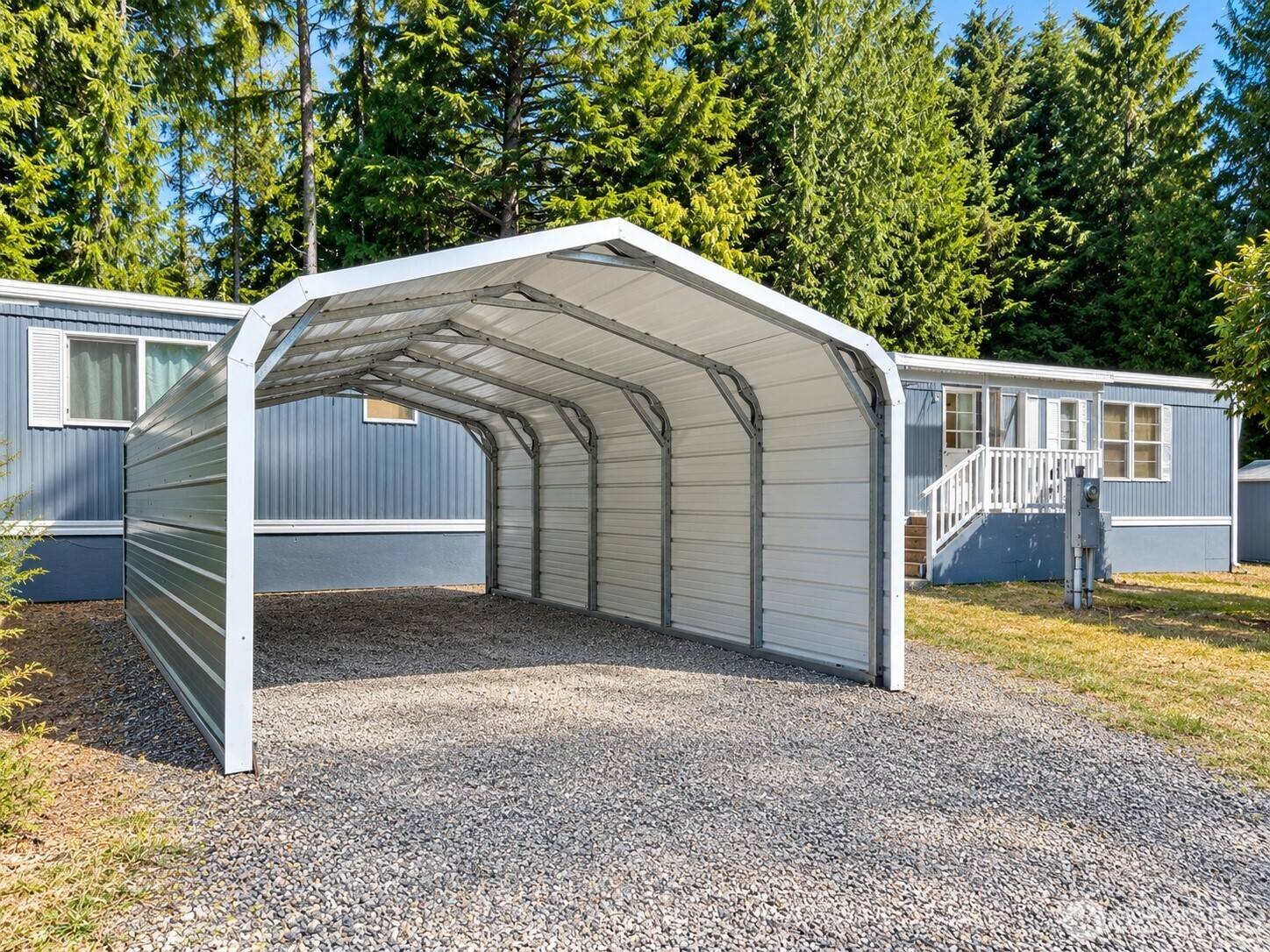 55 Paradise LN, Pacific Beach, WA 98571