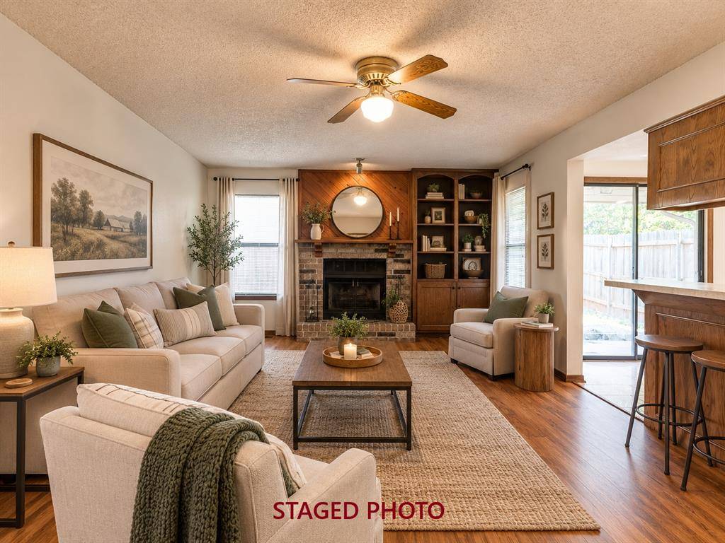 105 Woodbridge CIR, Edmond, OK 73012