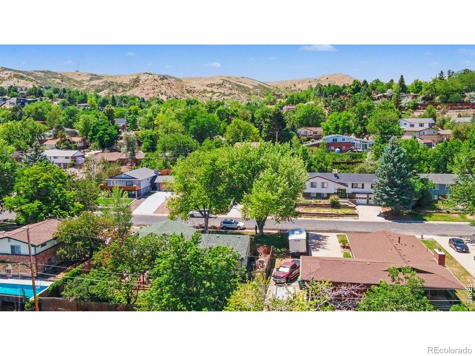 700 S Arbutus ST, Lakewood, CO 80228