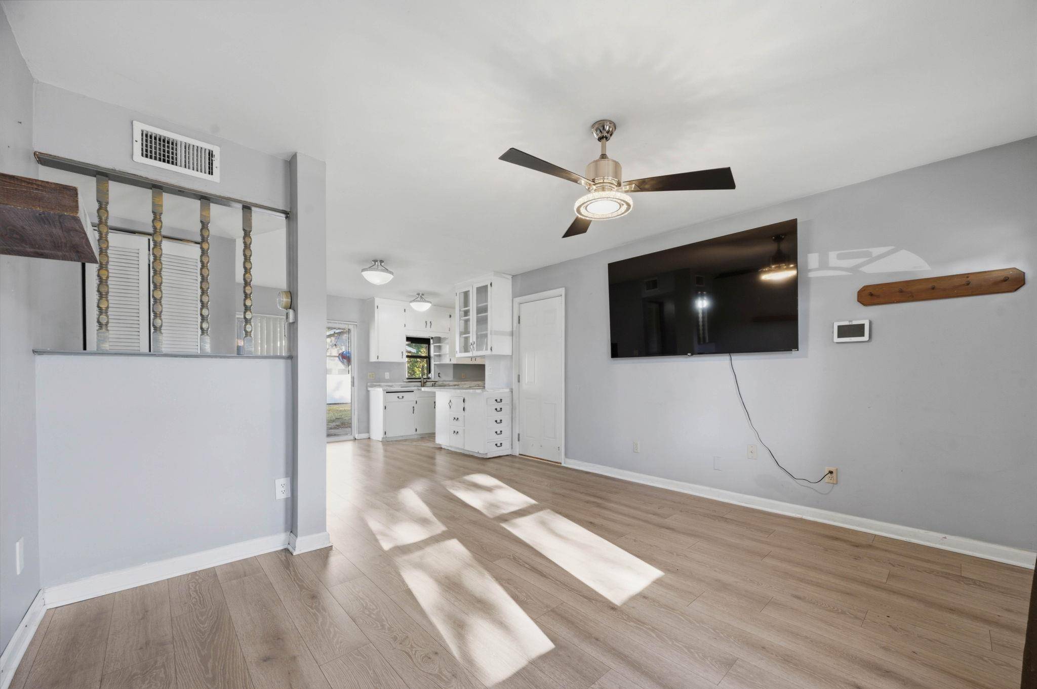 3427 S Everett Ave, Wichita, KS 67217