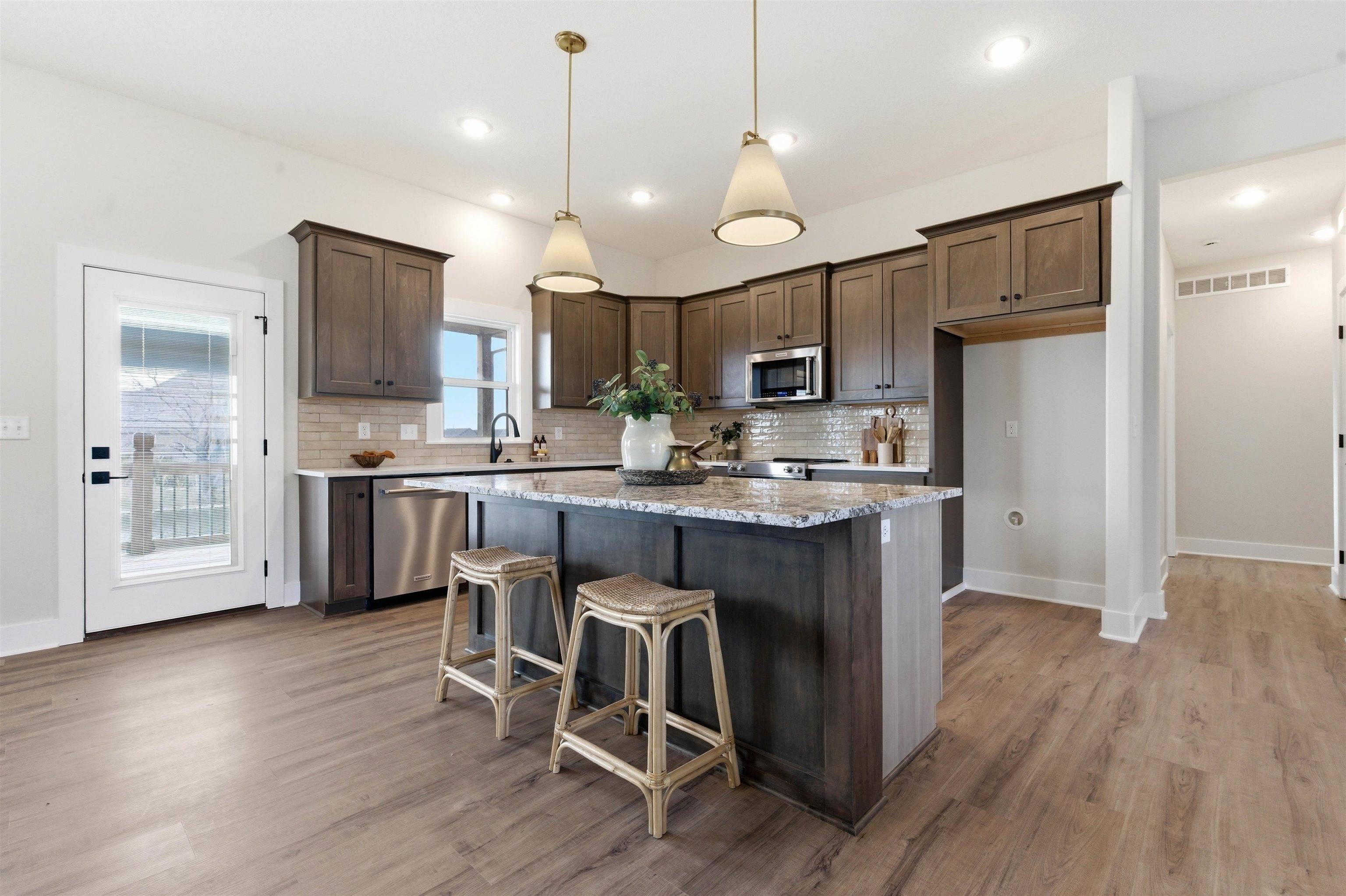 7905 E Turquoise, Bel Aire, KS 67226