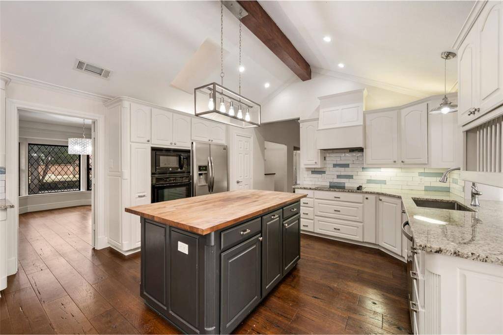 2 Lake Forest Drive, Trophy Club, TX 76262
