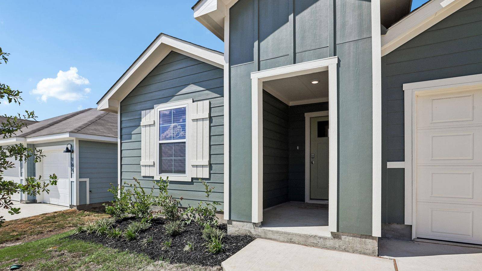 156 Gilmer LN, Buda, TX 78610