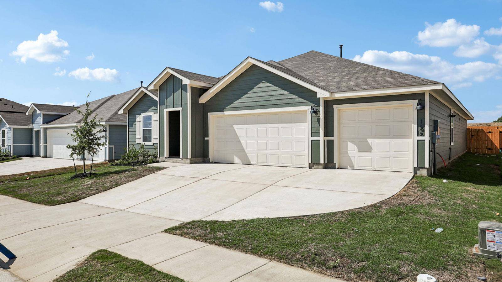 156 Gilmer LN, Buda, TX 78610