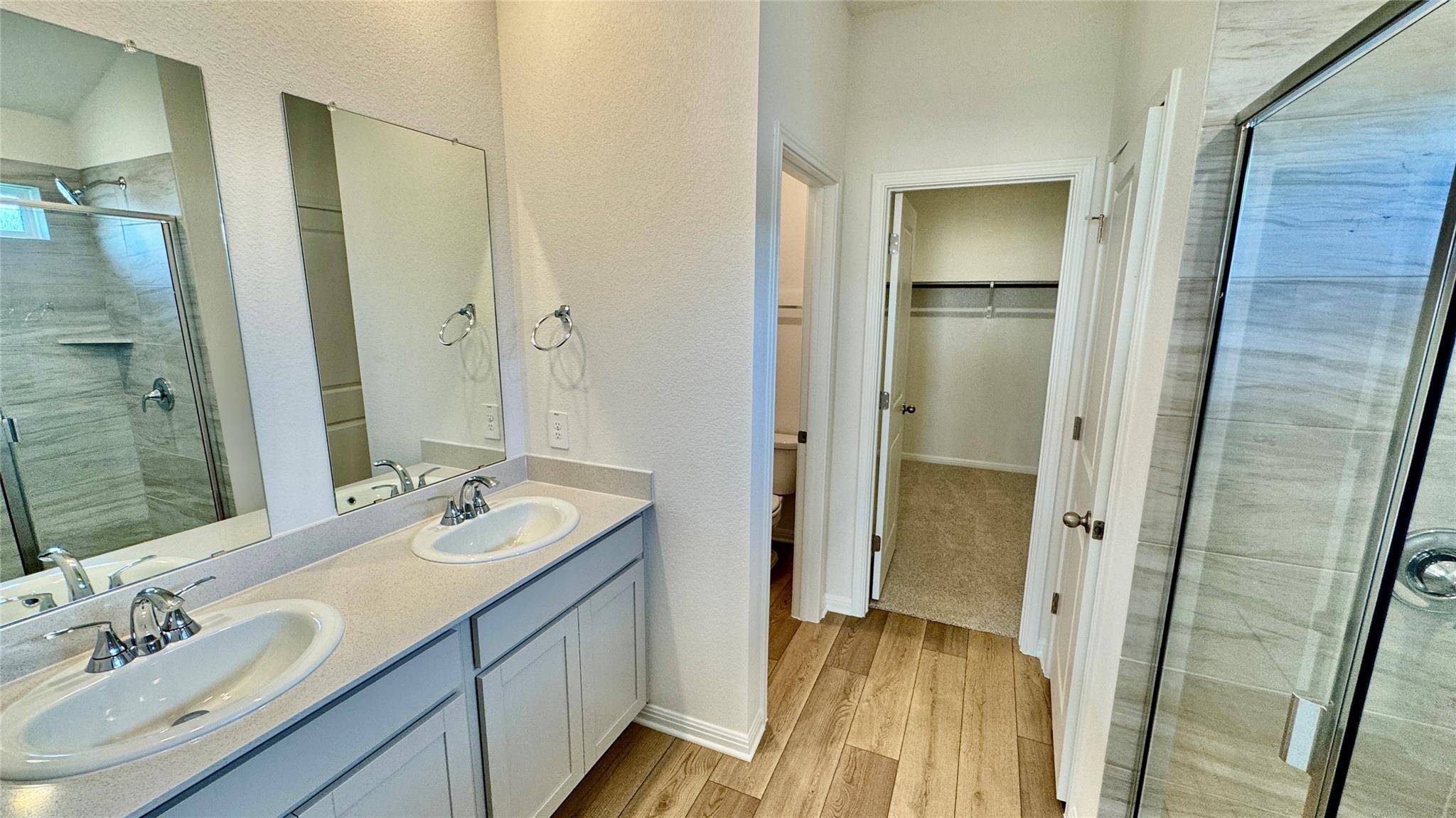 242 Red Tail Hawk LN, Cedar Creek, TX 78612