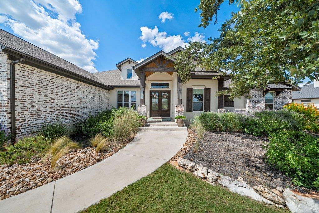224 Berrywood LN, New Braunfels, TX 78132