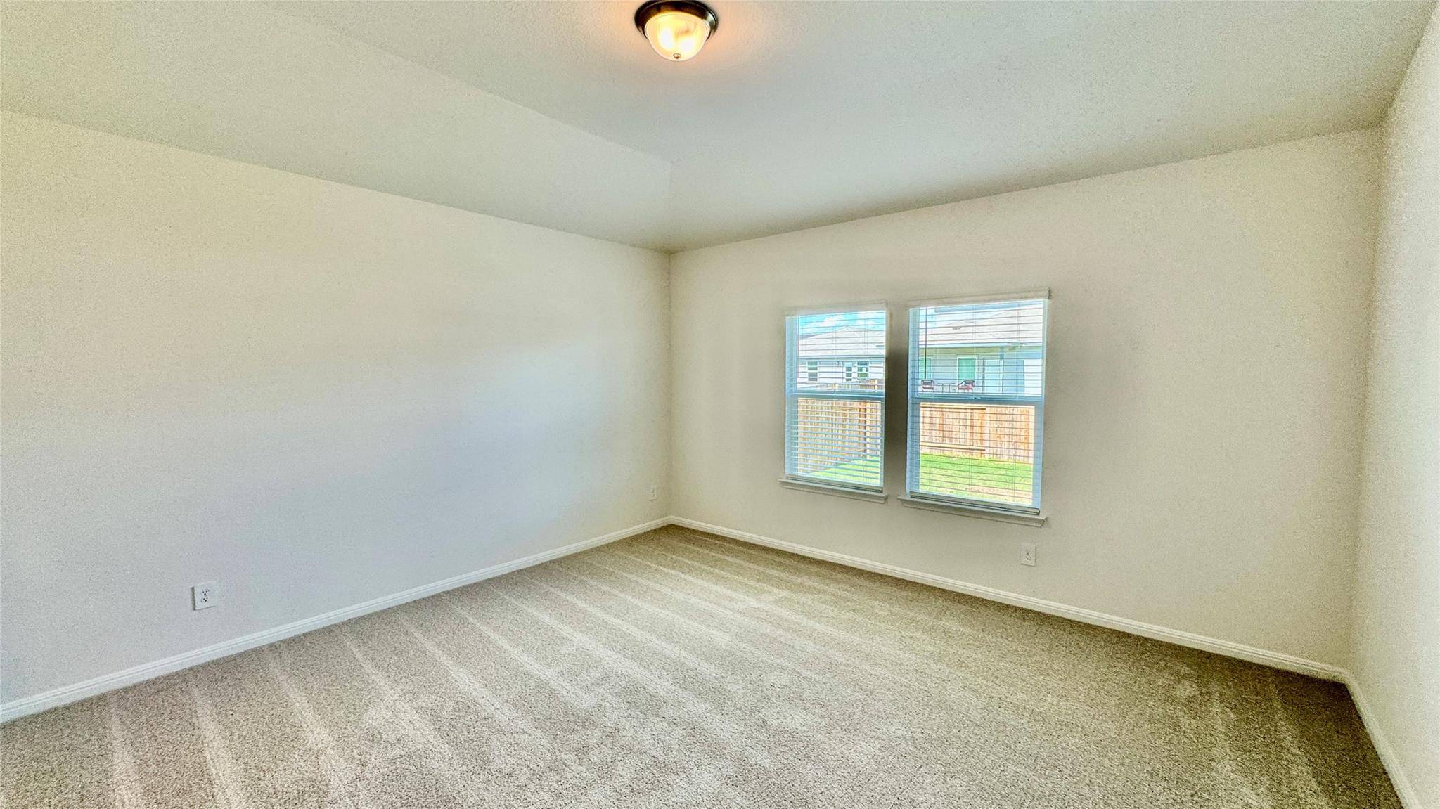 115 Fossil DR, Kyle, TX 78640