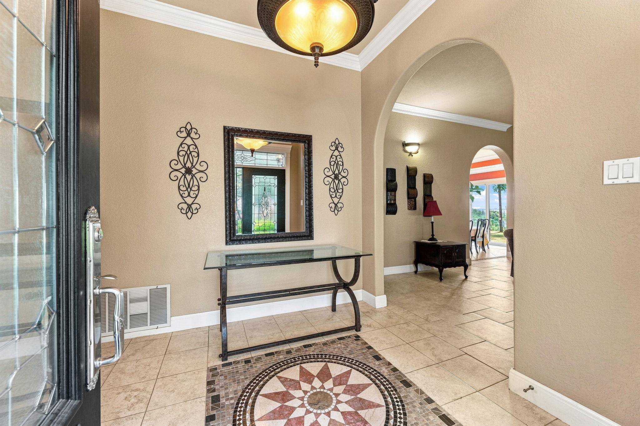 601 Winding Oak DR, Leander, TX 78641