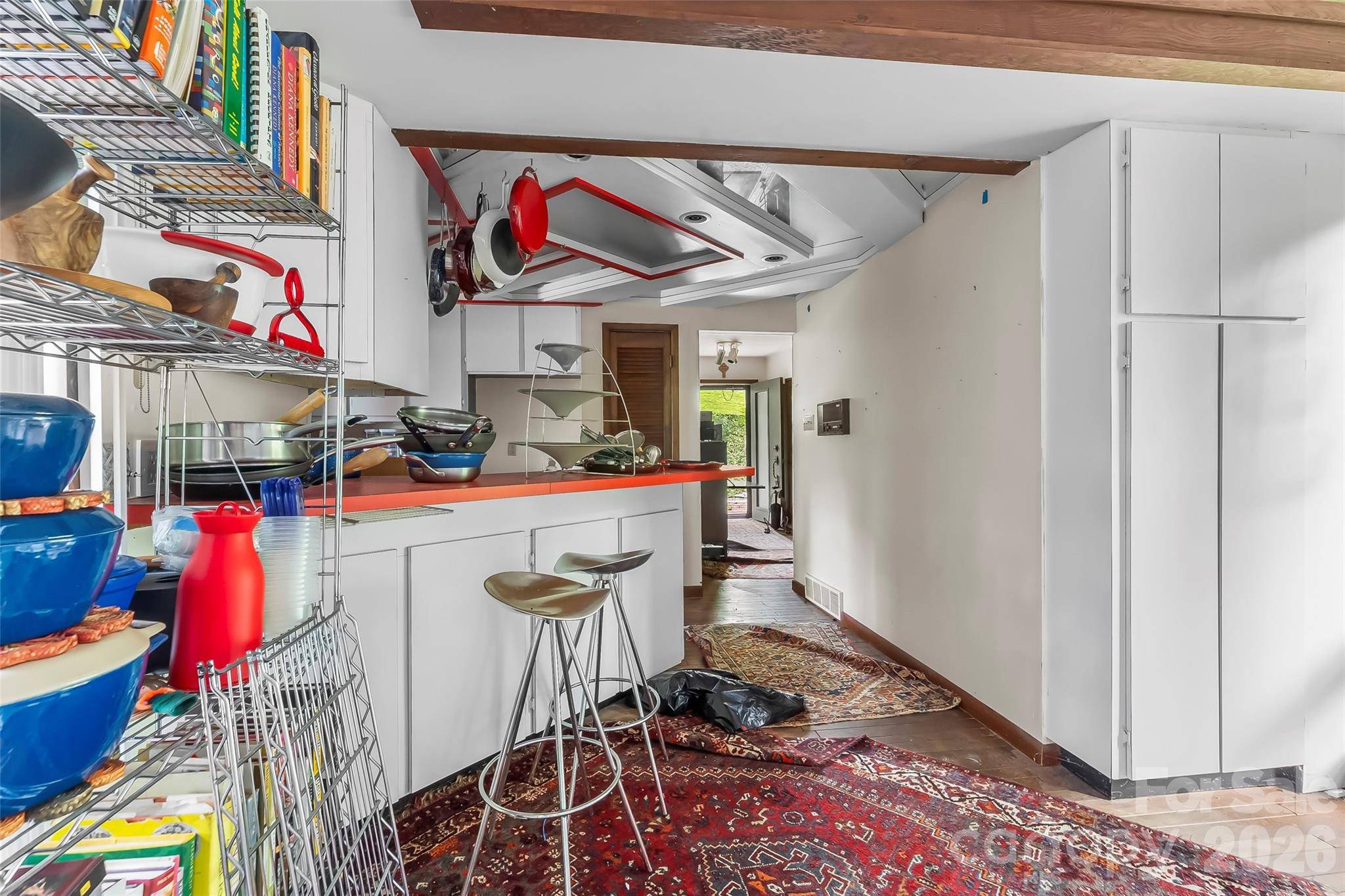 18 Mayfield RD, Asheville, NC 28804