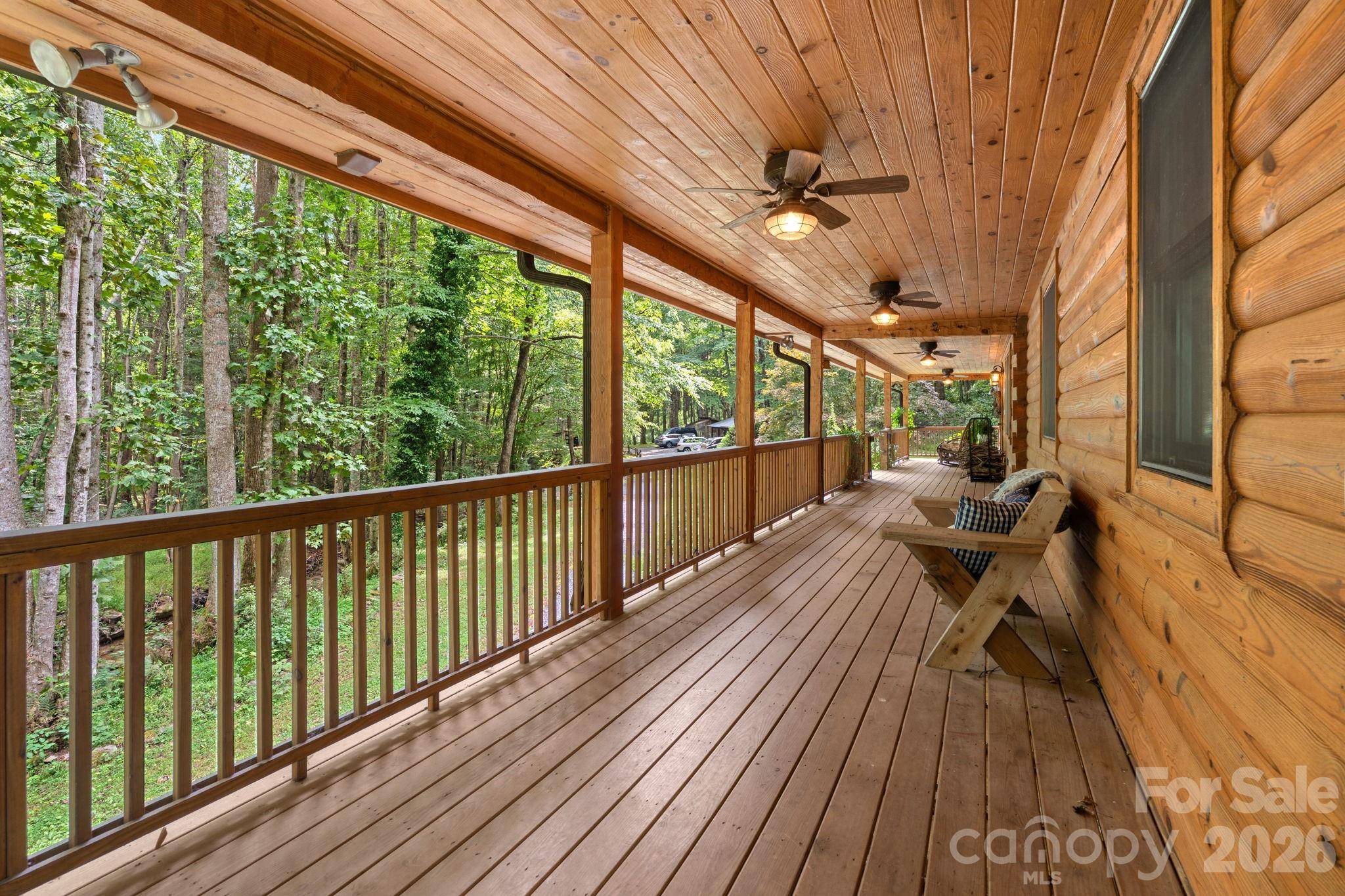 982 Jakes Mountain RD, Deep Gap, NC 28618
