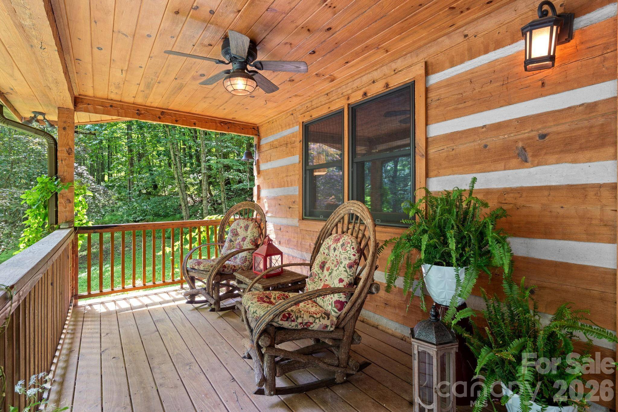 982 Jakes Mountain RD, Deep Gap, NC 28618