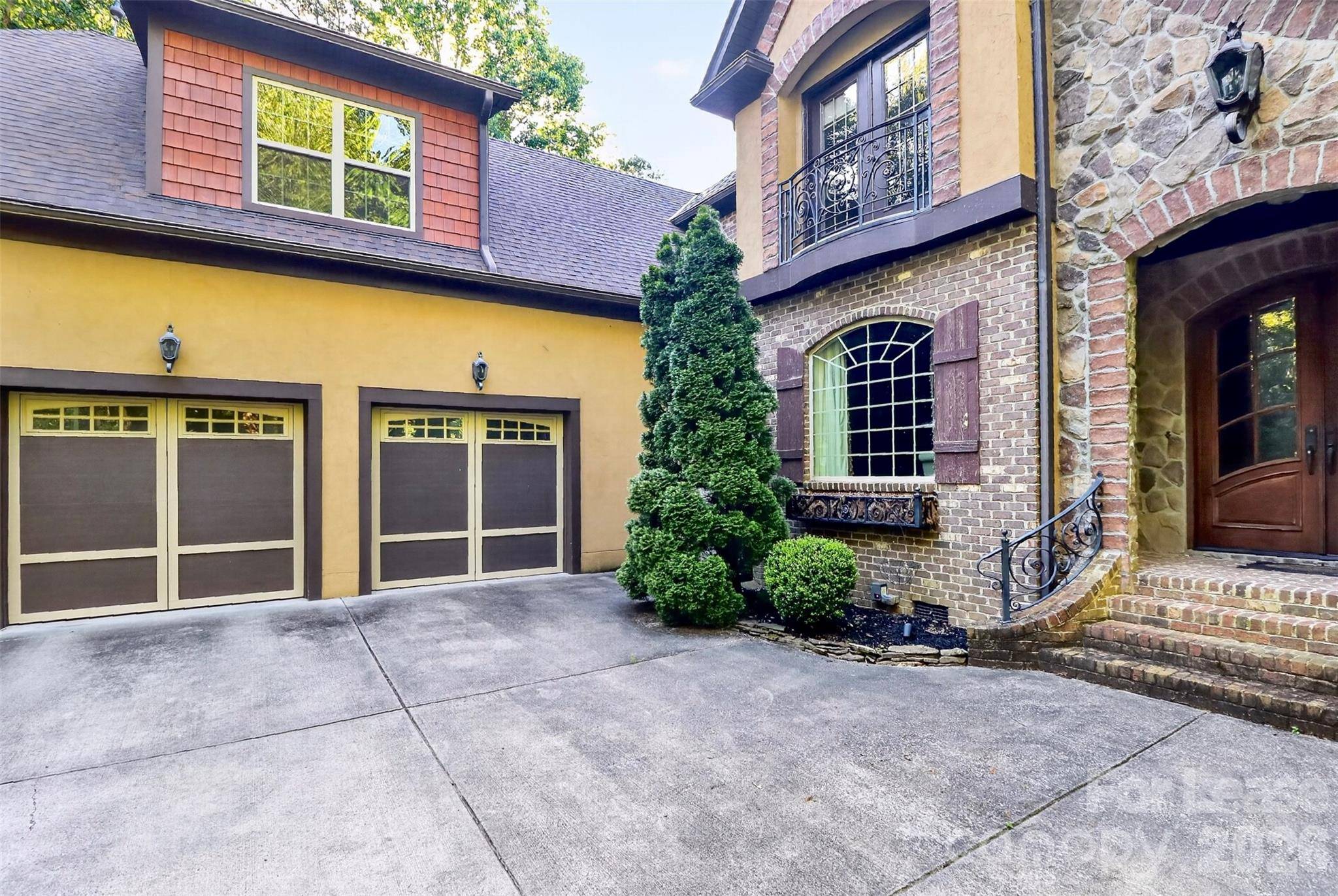 6031 Greystone DR, Matthews, NC 28104