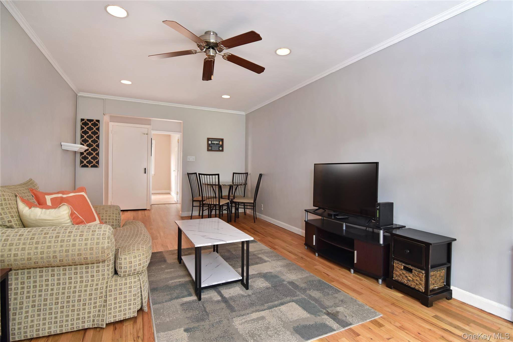 17 Leewood CIR #4R, Eastchester, NY 10709