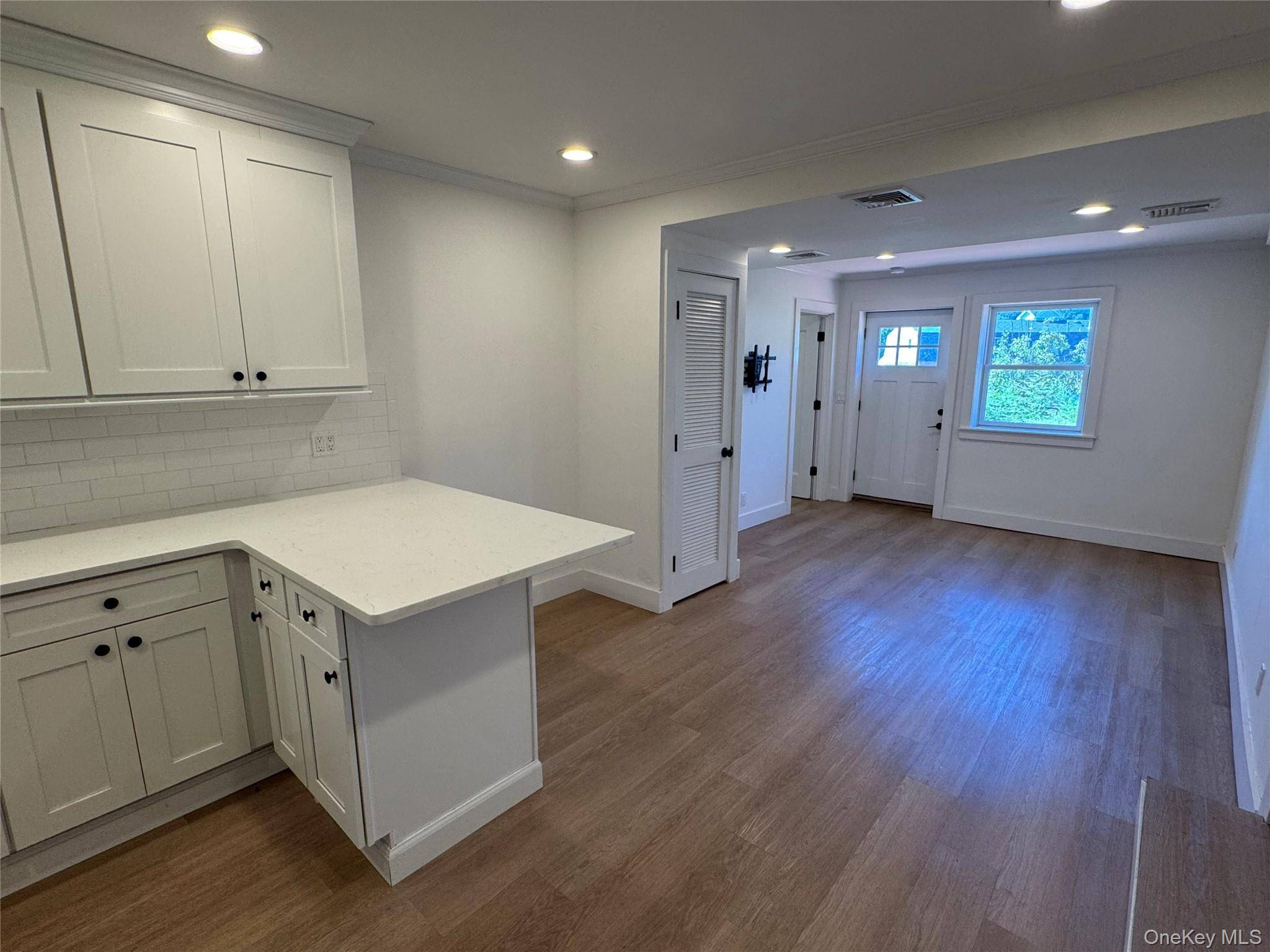 126 E Main ST #B, Port Jefferson, NY 11777