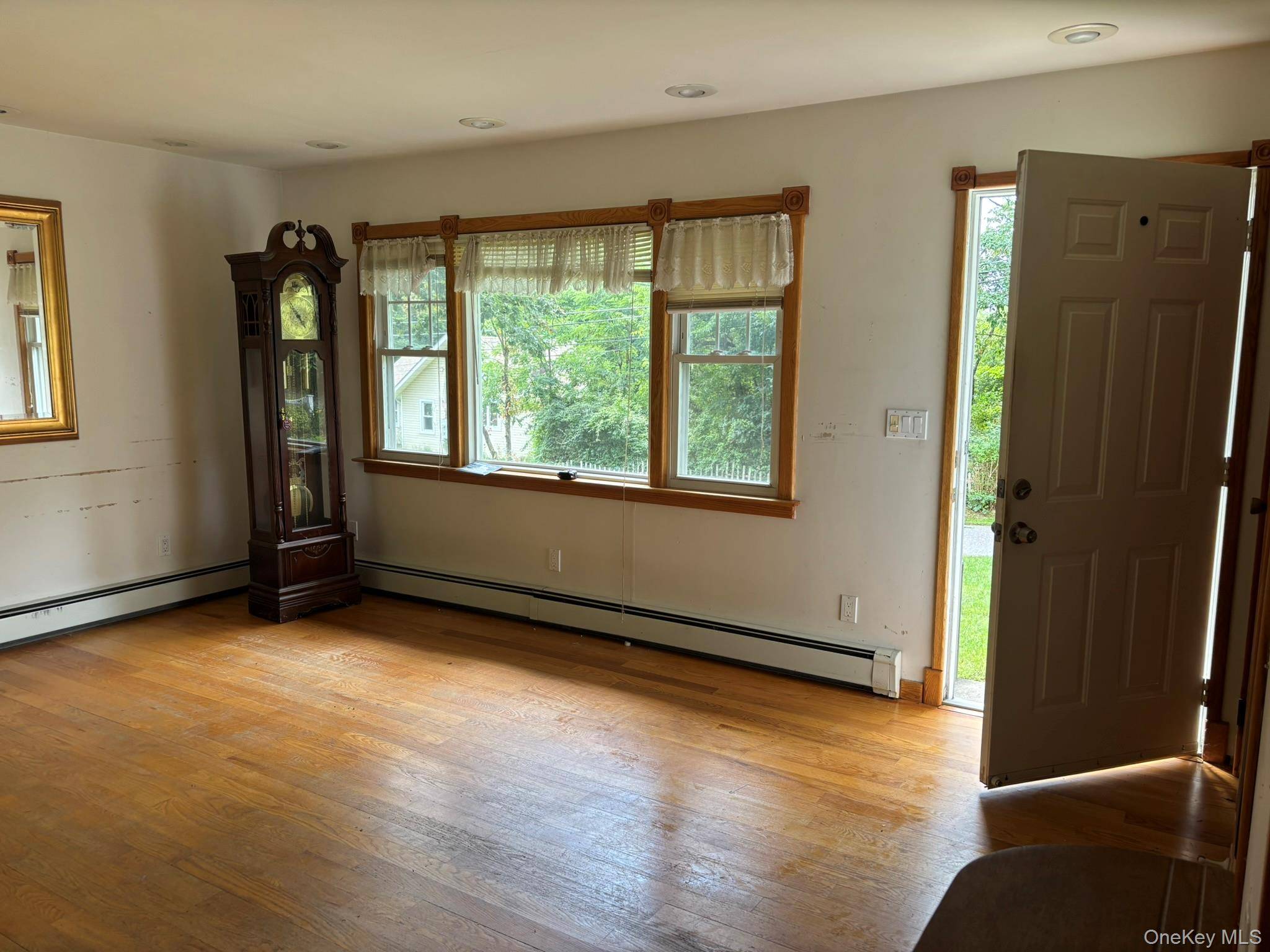 219 Shafter ST, Islandia, NY 11749